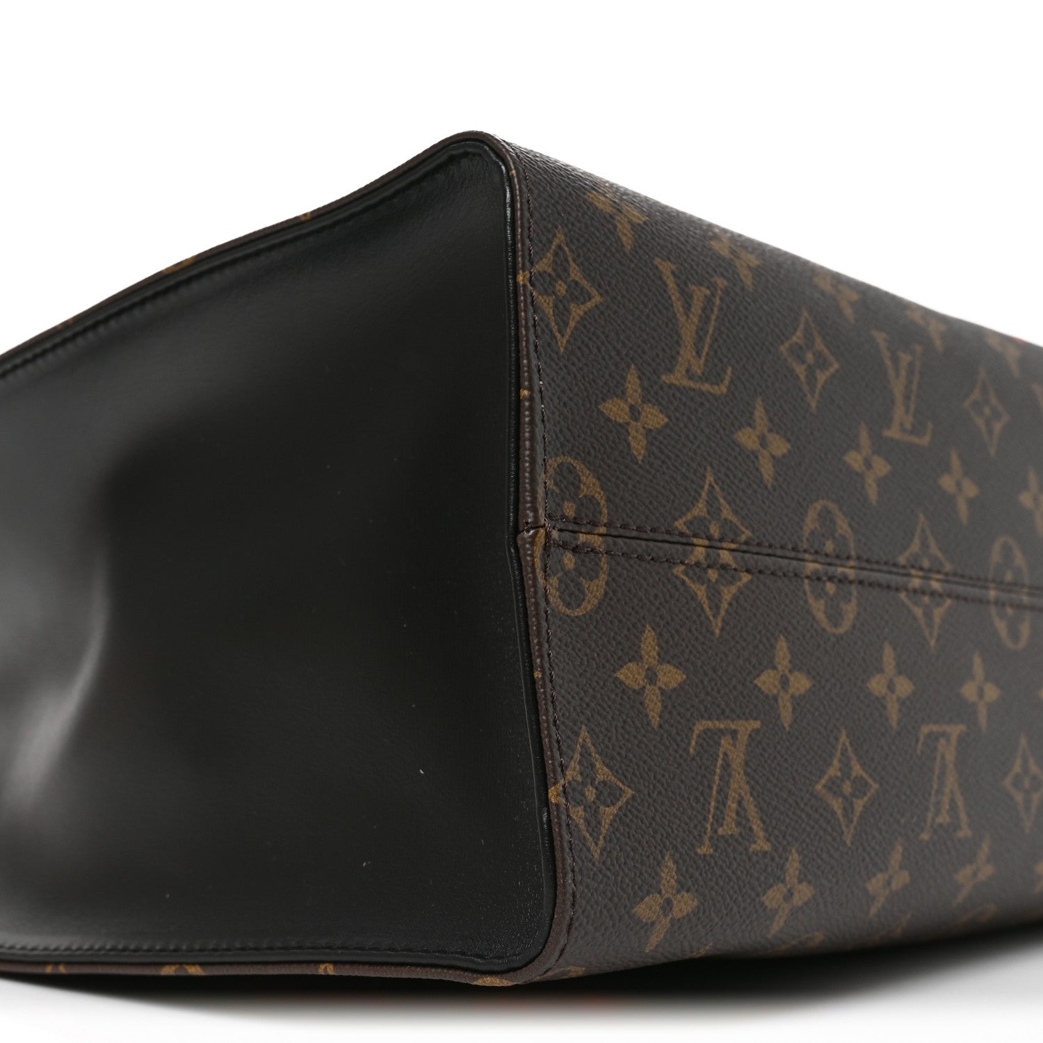 Louis Vuitton Monogram Fall In Love Onthego MM 8 of 9