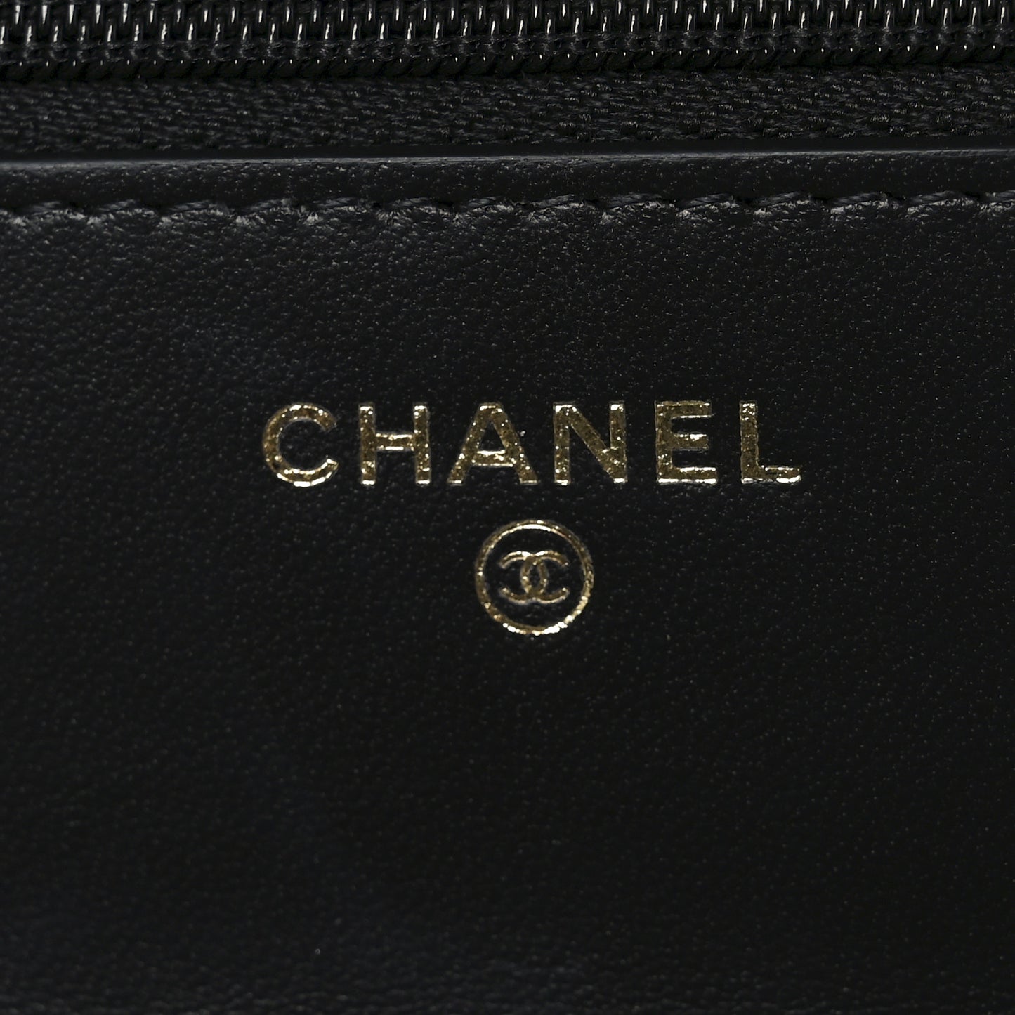 Lambskin Quilted Crystal Handle Wallet On Chain WOC Black