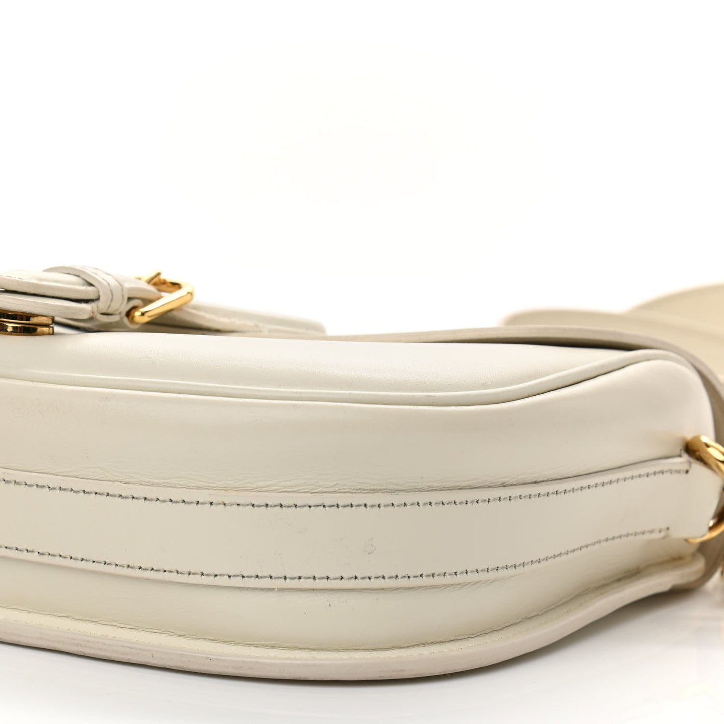 Box Calfskin Medium Bobby Flap Latte