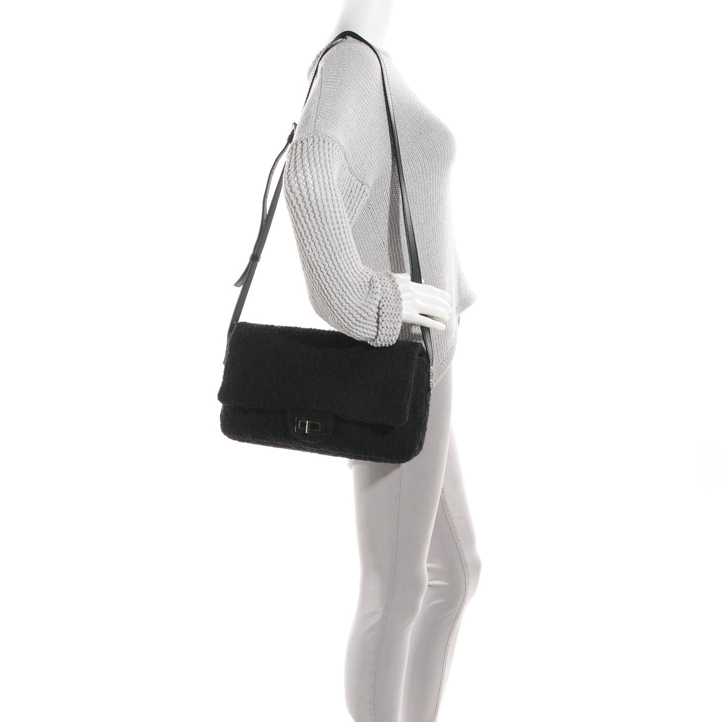 Easy Tweed Jumbo Reissue Messenger Flap Black