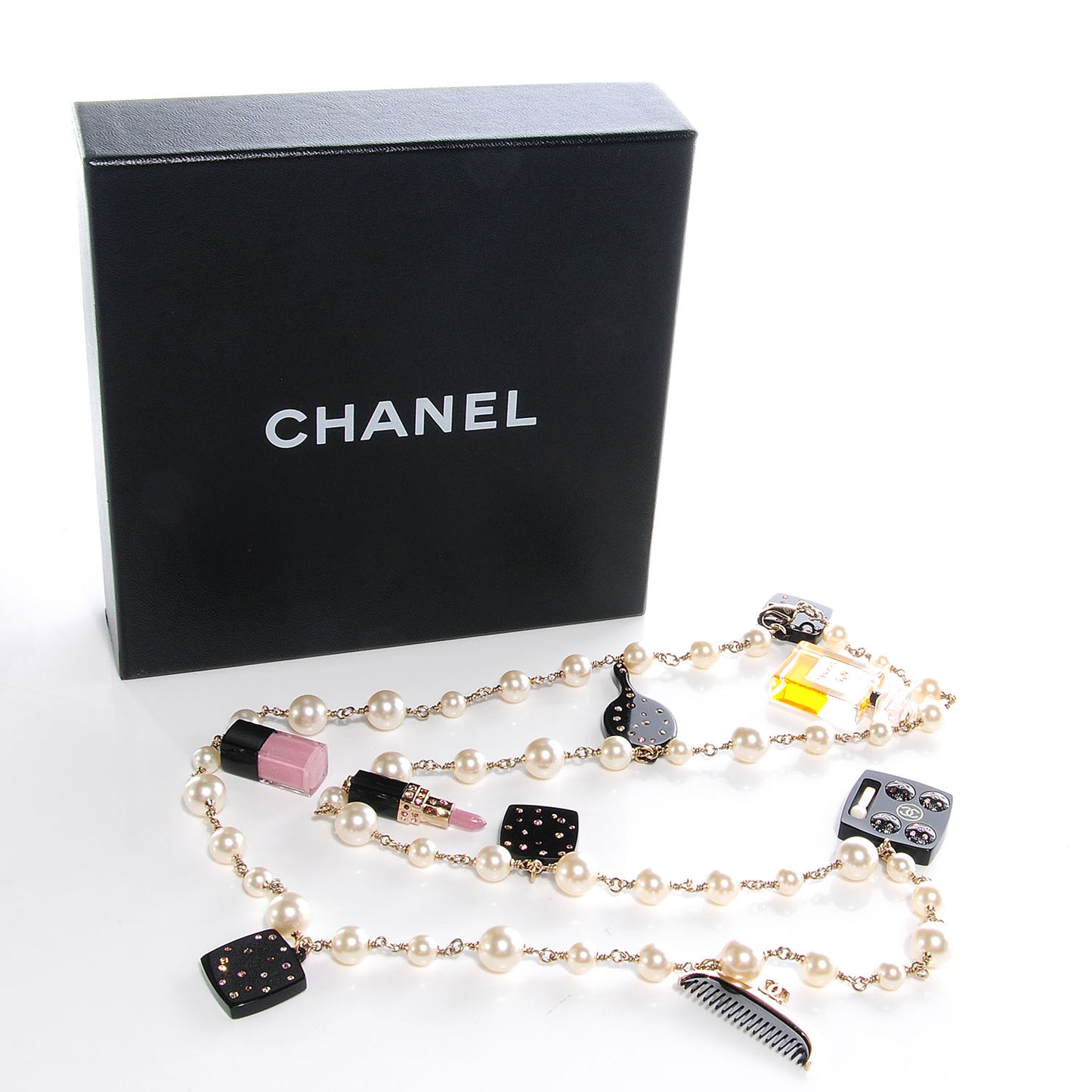 Resin Beauty Icons Pearl Long Necklace