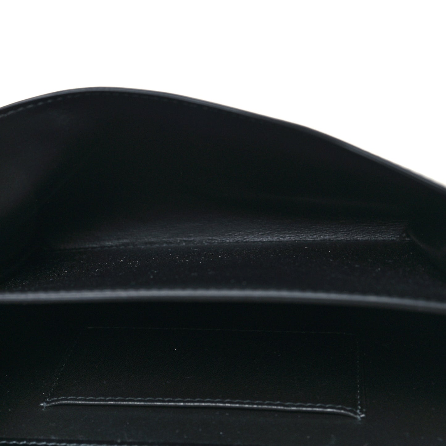 City Calfskin Saffiano Envelope Flap With Chain Black