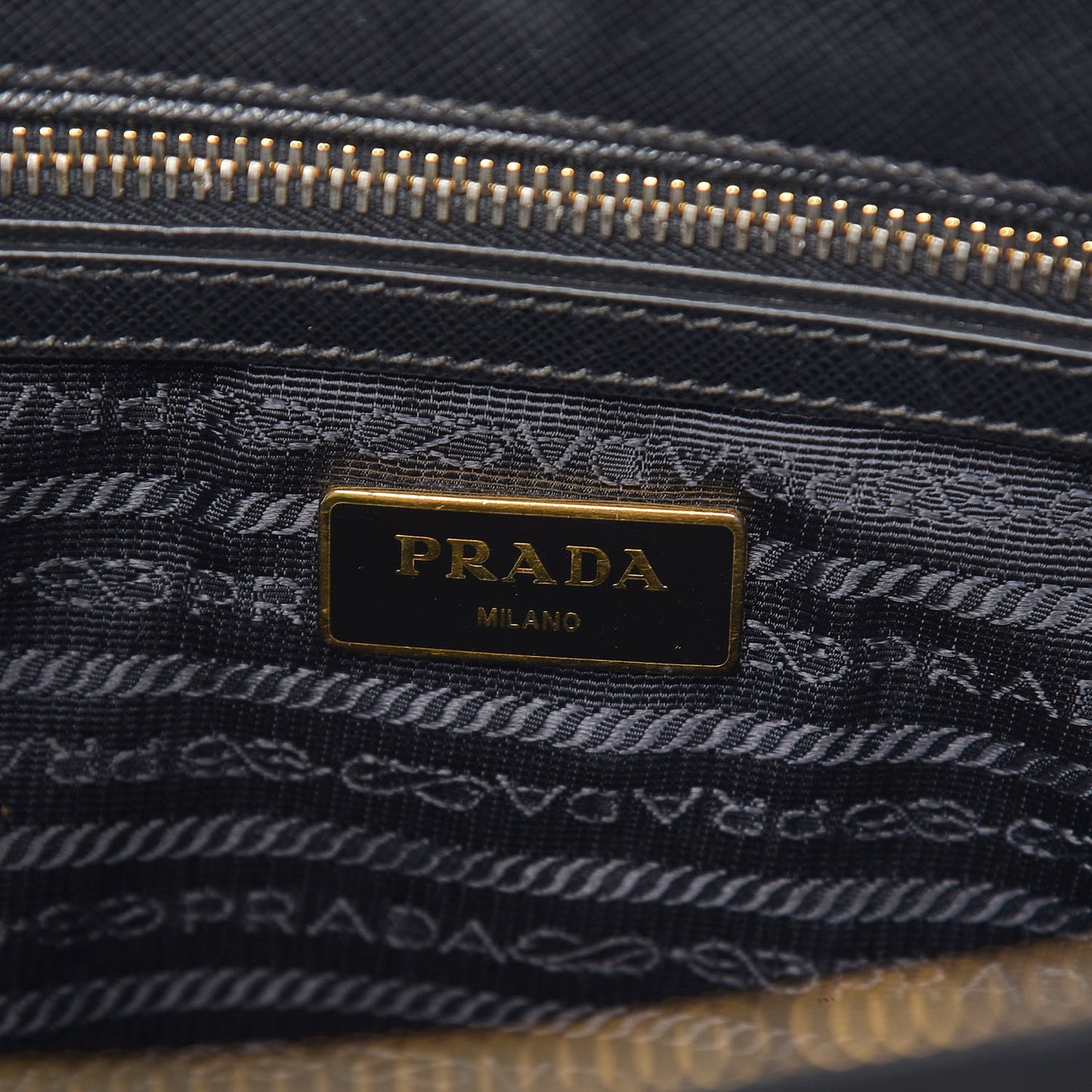 Saffiano Small Galleria Double Zip Tote Black