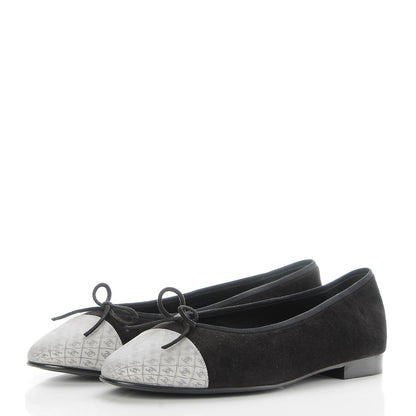 Chanel Kid Suede Hologram Cap Toe CC Ballerina Flats 41.5 Black White 3 of 9