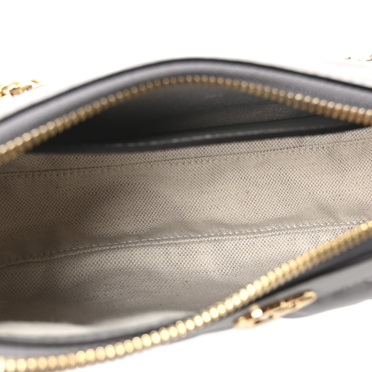 Calfskin GG Matelasse Chain Handbag Dusty Grey Natural