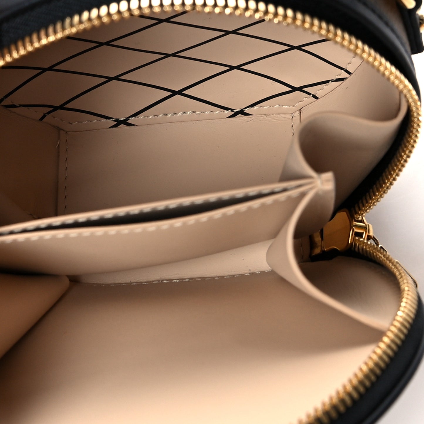 Reverse Monogram Mini Boite Chapeau