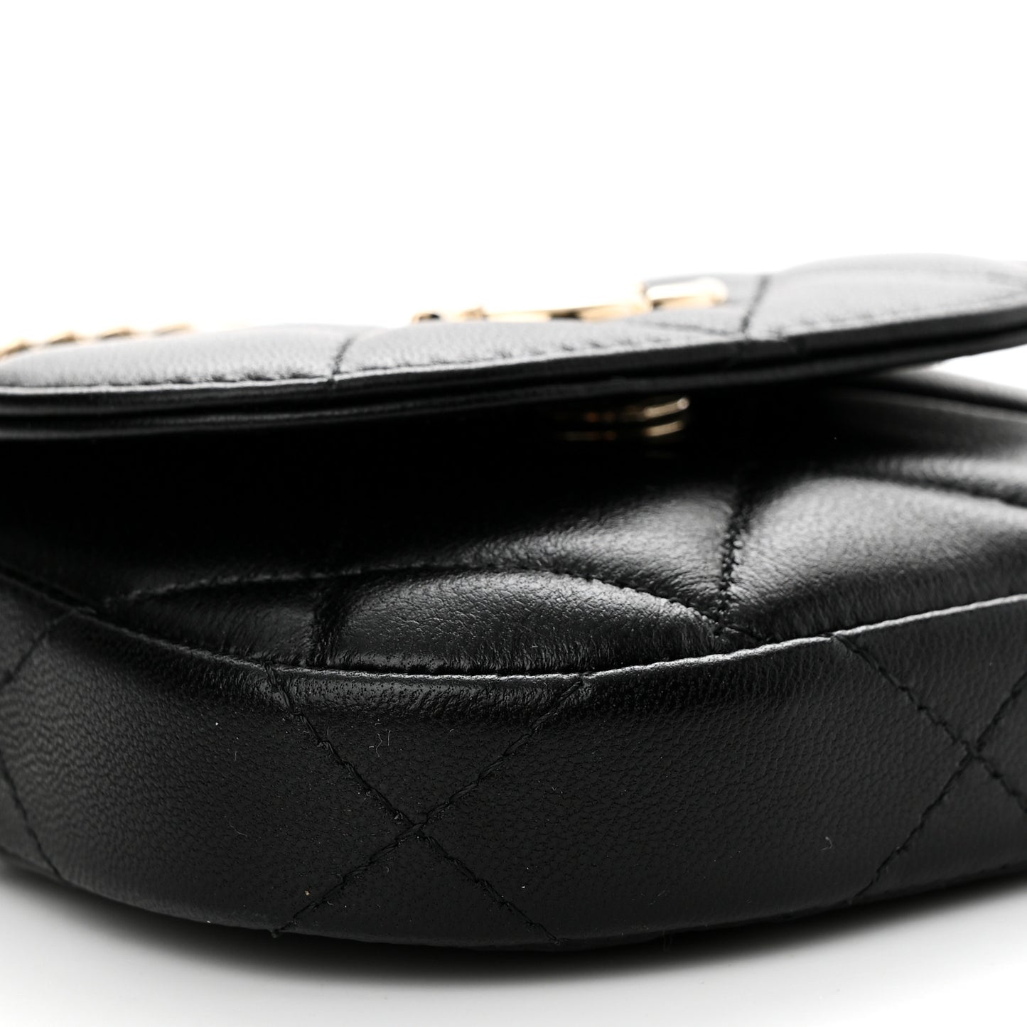 Lambskin Quilted Pearl Top Handle Clutch With Chain Black