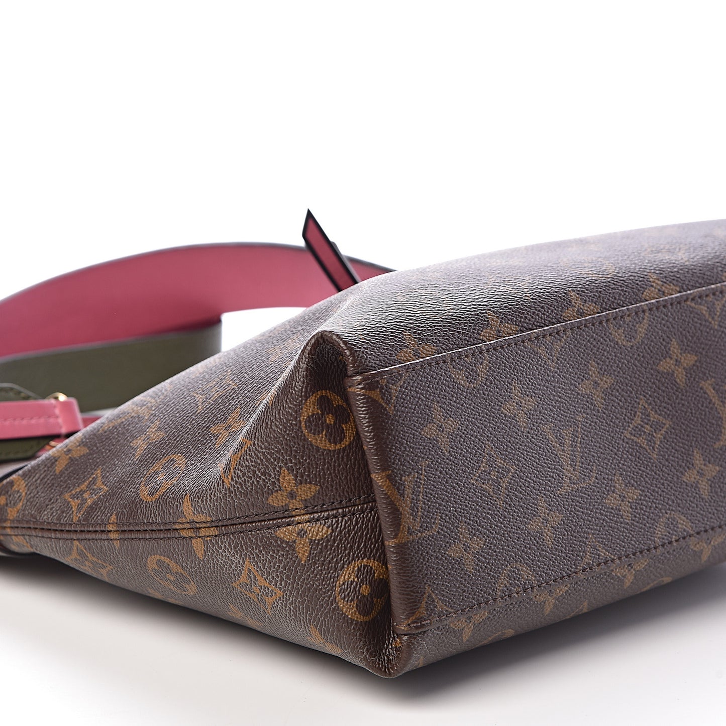 Monogram Tuileries Besace Kaki
