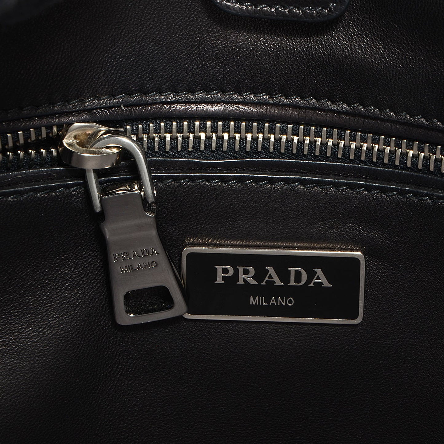 Glace Calf Twin Pocket Tote Nero Black