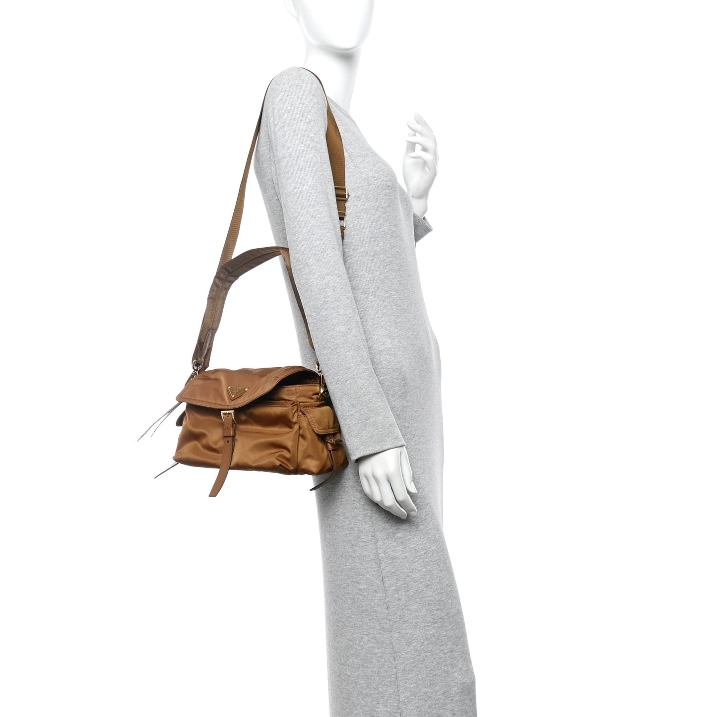 Re-Nylon Medium Explore Shoulder Bag Camel