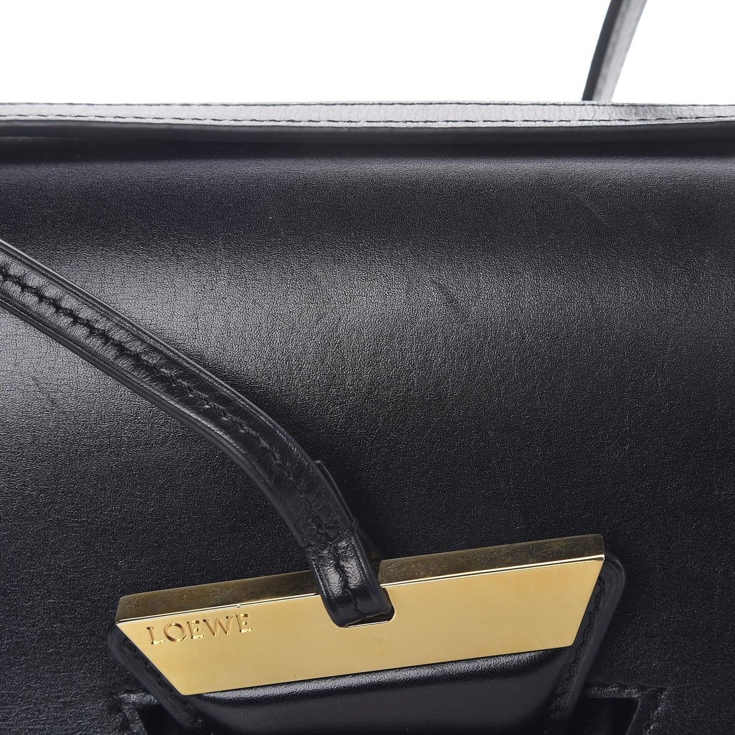 Calfskin Medium Barcelona Shoulder Bag Black