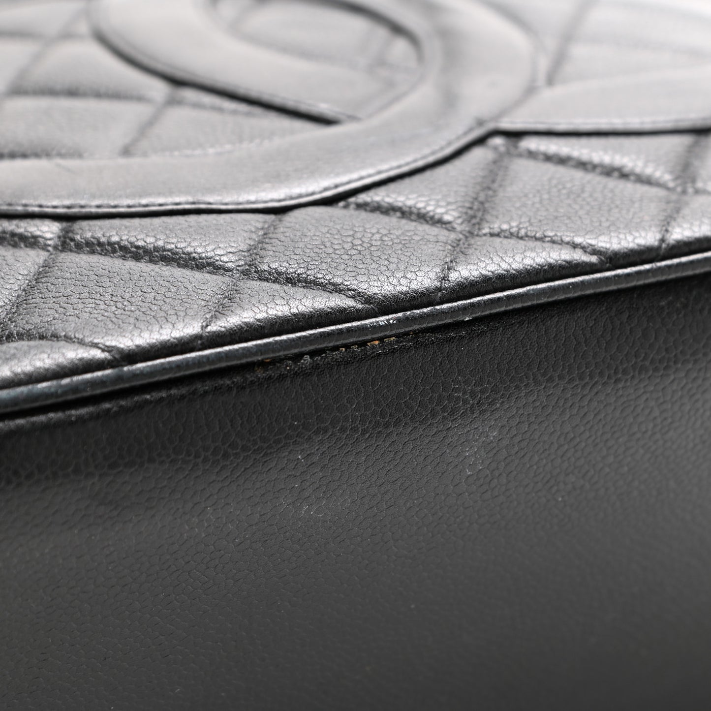 Caviar Quilted Medallion Tote Black