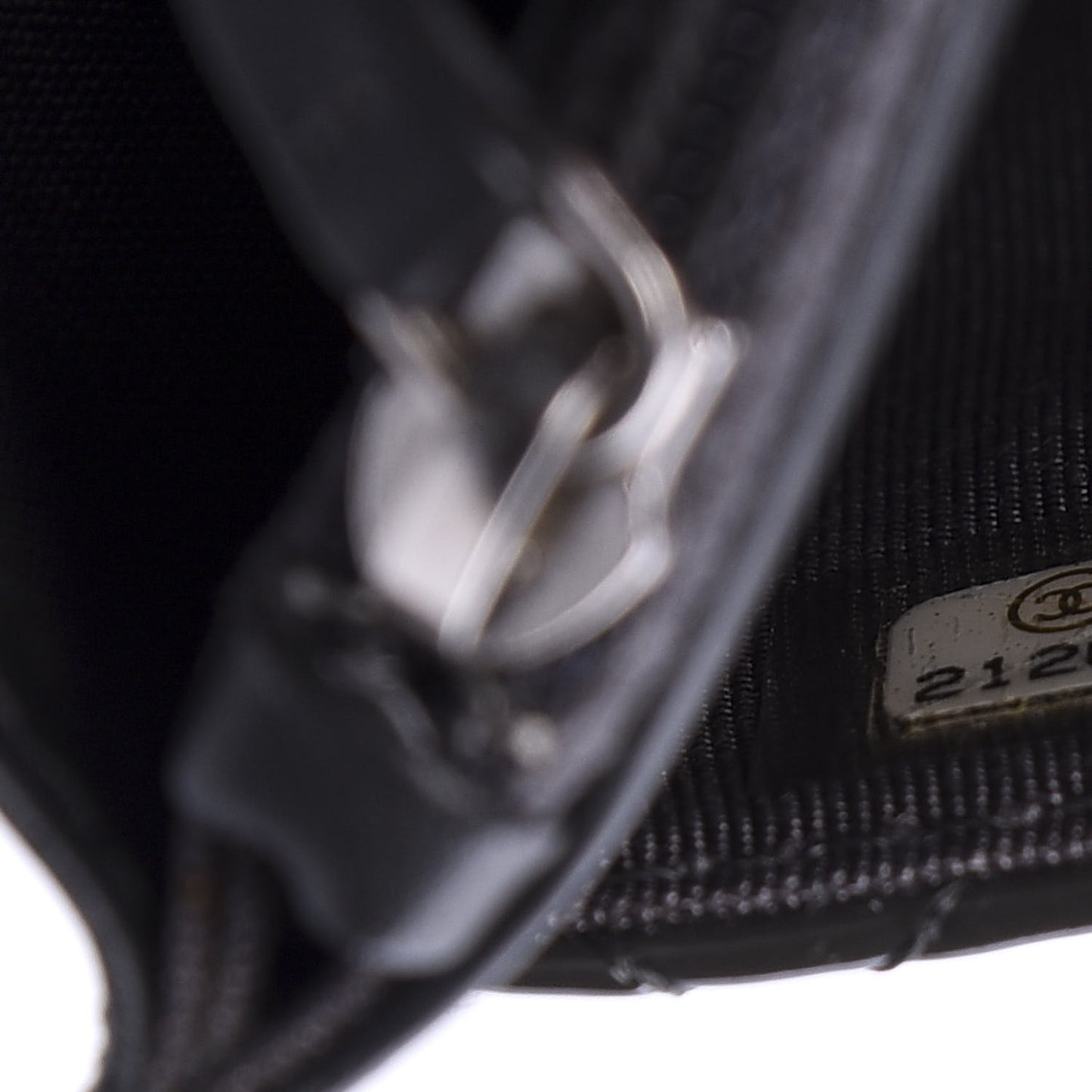 Patent Quilted Wallet On Chain WOC Black