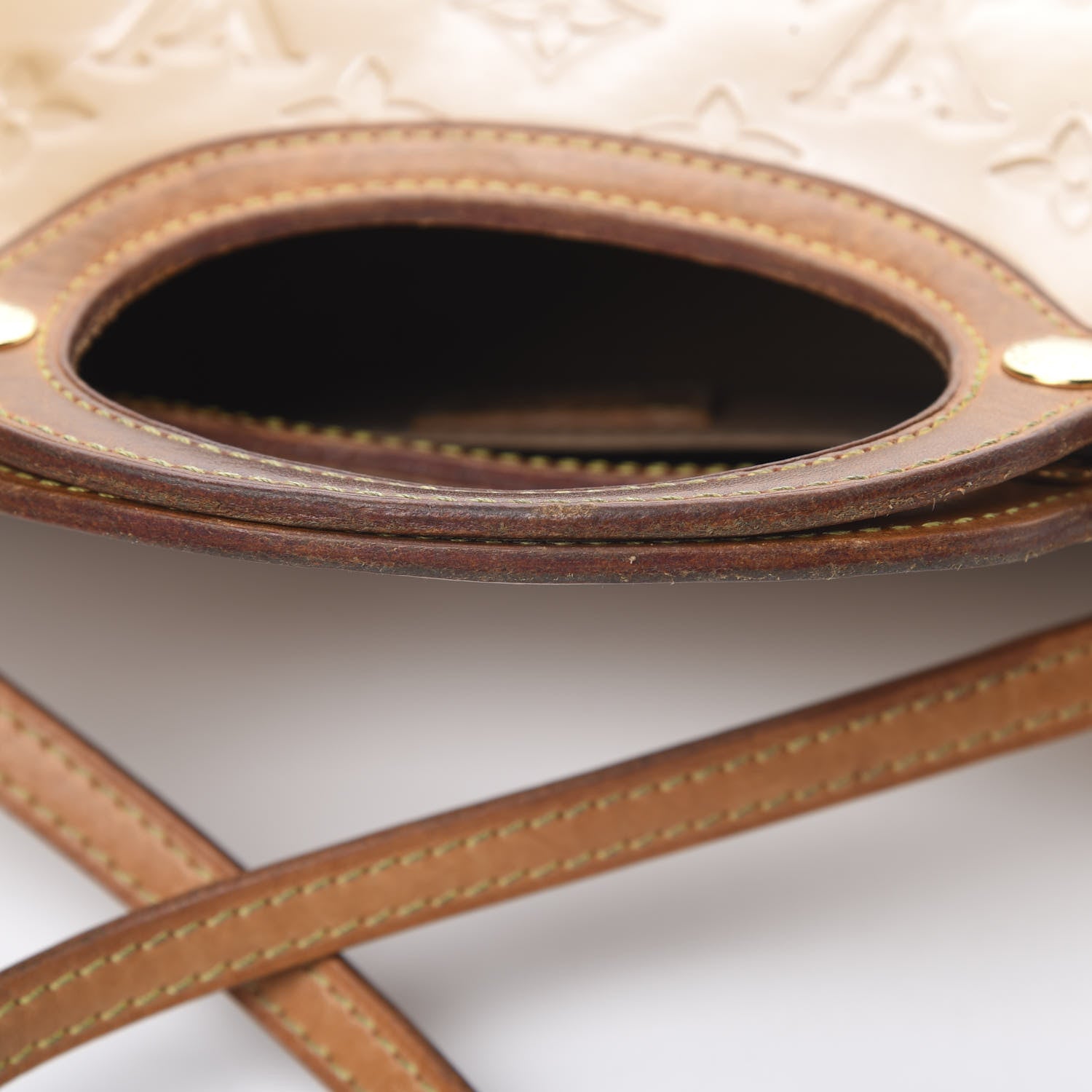 Louis Vuitton Vernis Roxbury Drive Noisette 13 of 14