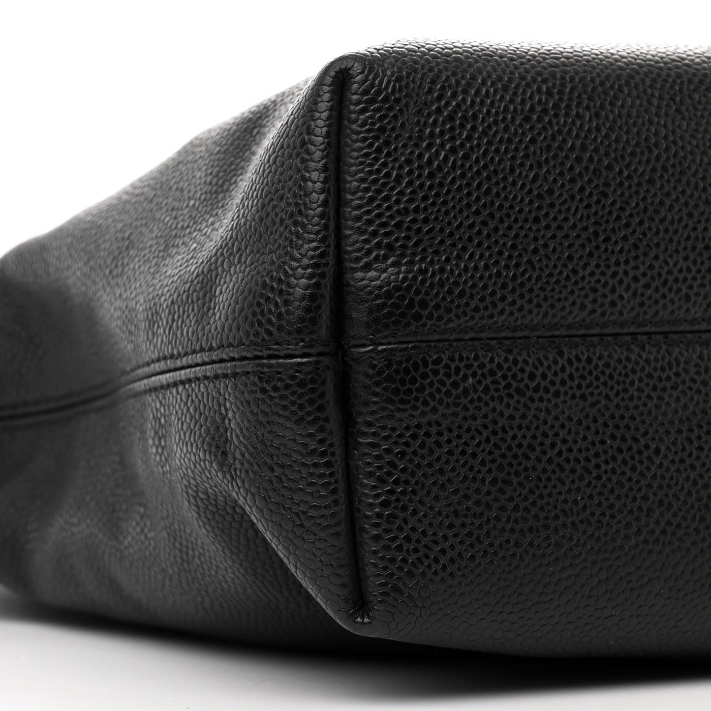 Caviar CC Tote Black