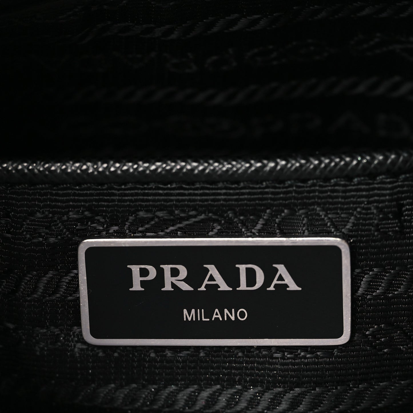 Tessuto Nylon Saffiano Small Vela Messenger Black