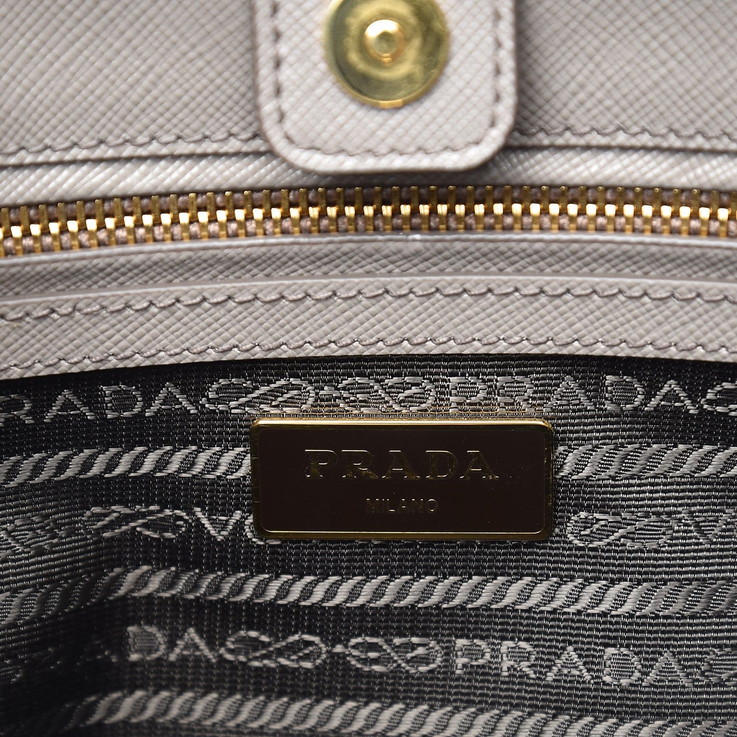 Saffiano Lux Medium Tote Argilla