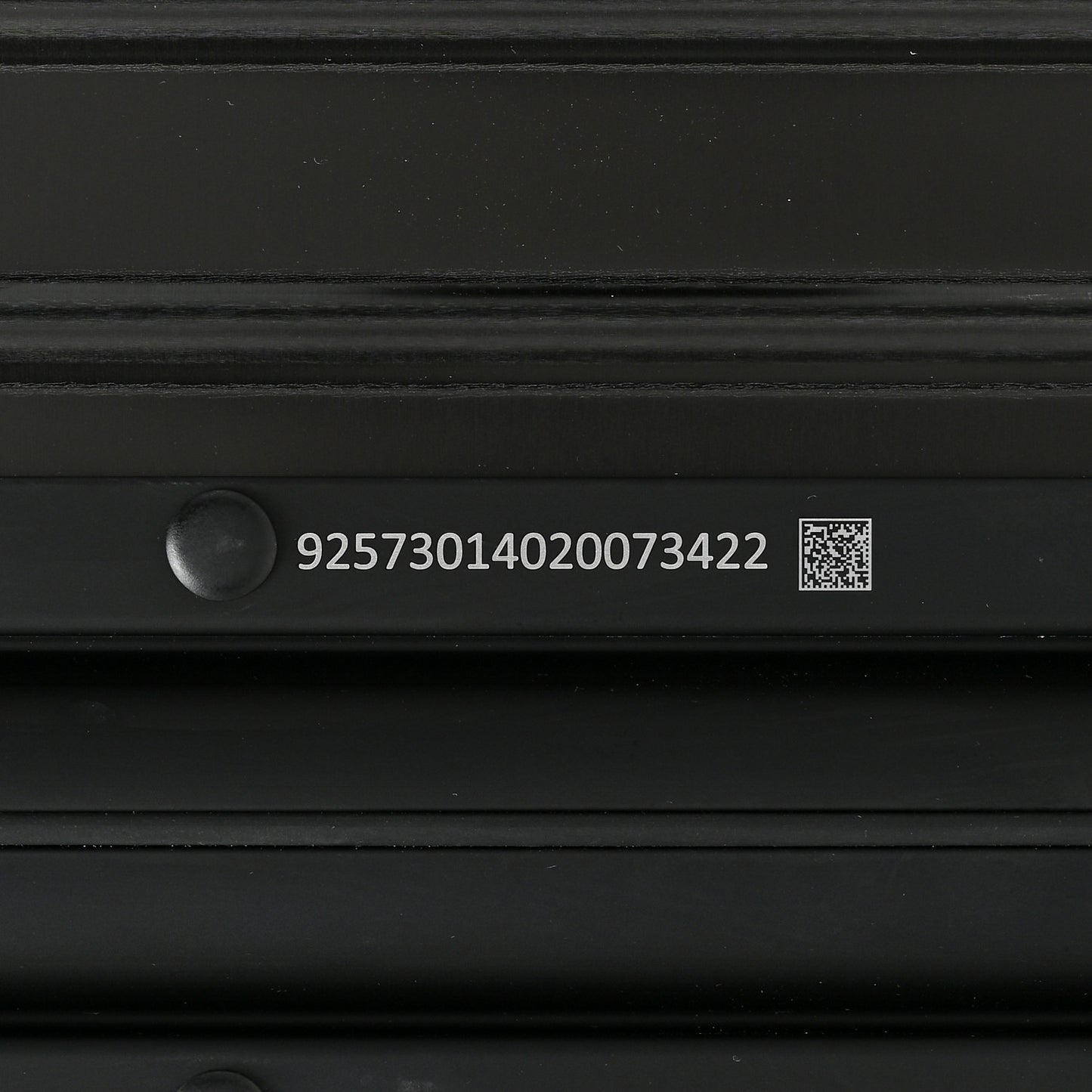 Aluminum Check-In L Matte Black