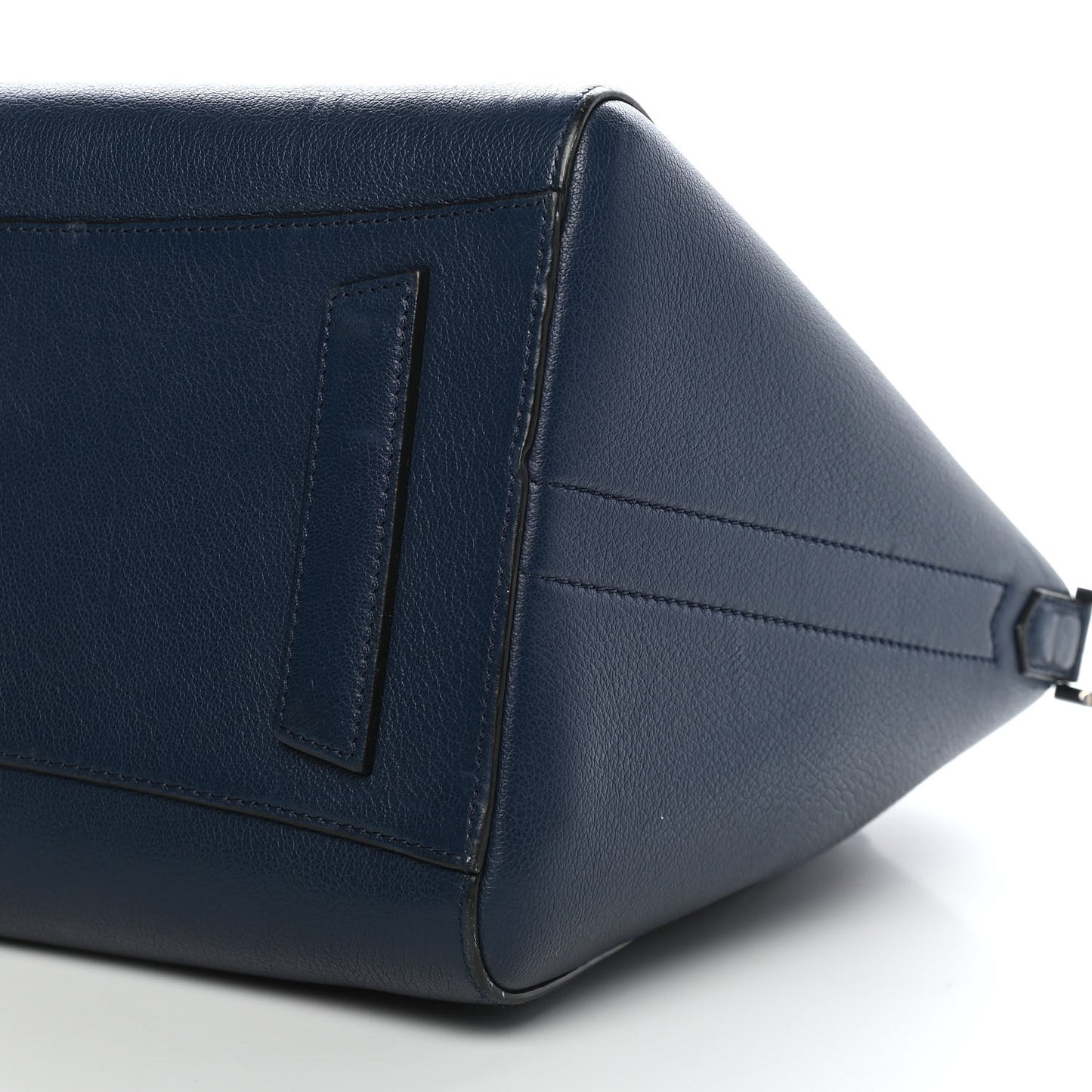 Sugar Goatskin Medium Antigona Navy