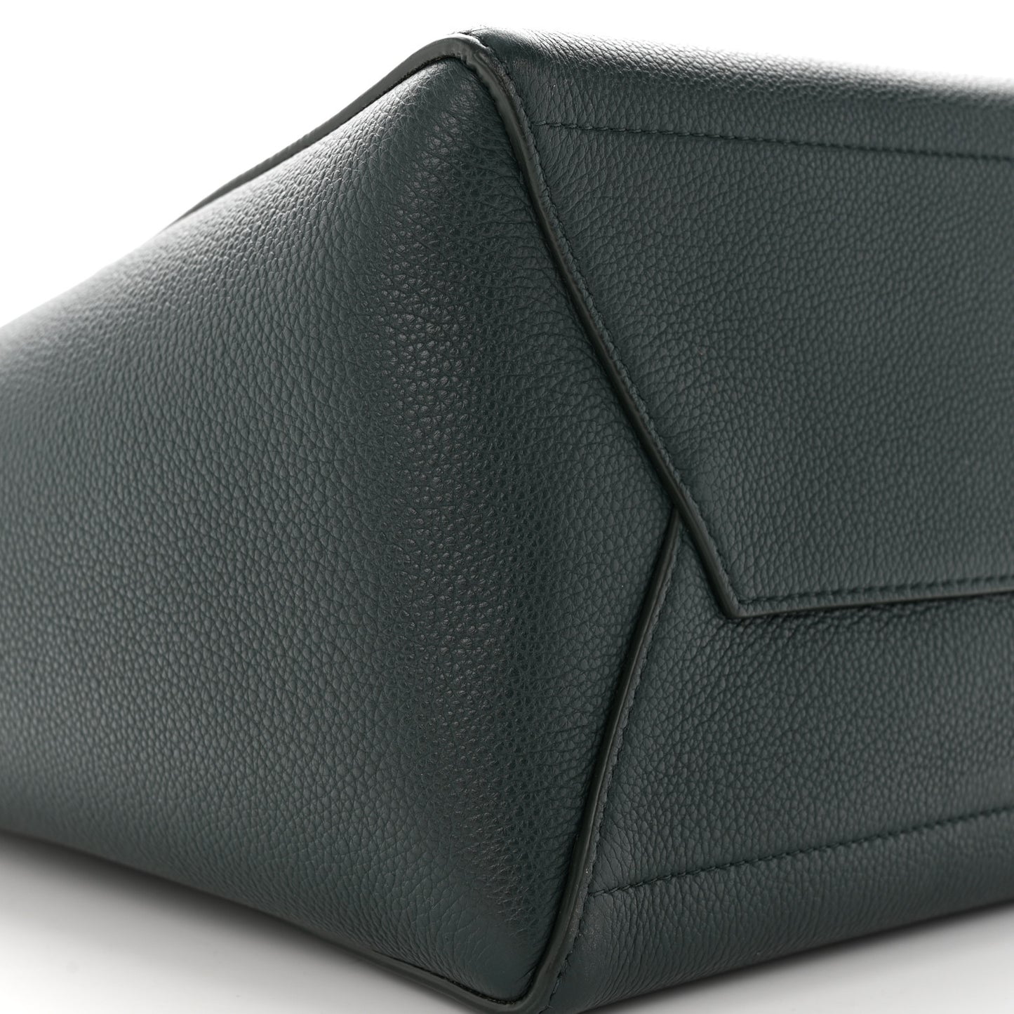 Soft Grained Calfskin Sangle Bucket Bag Amazone