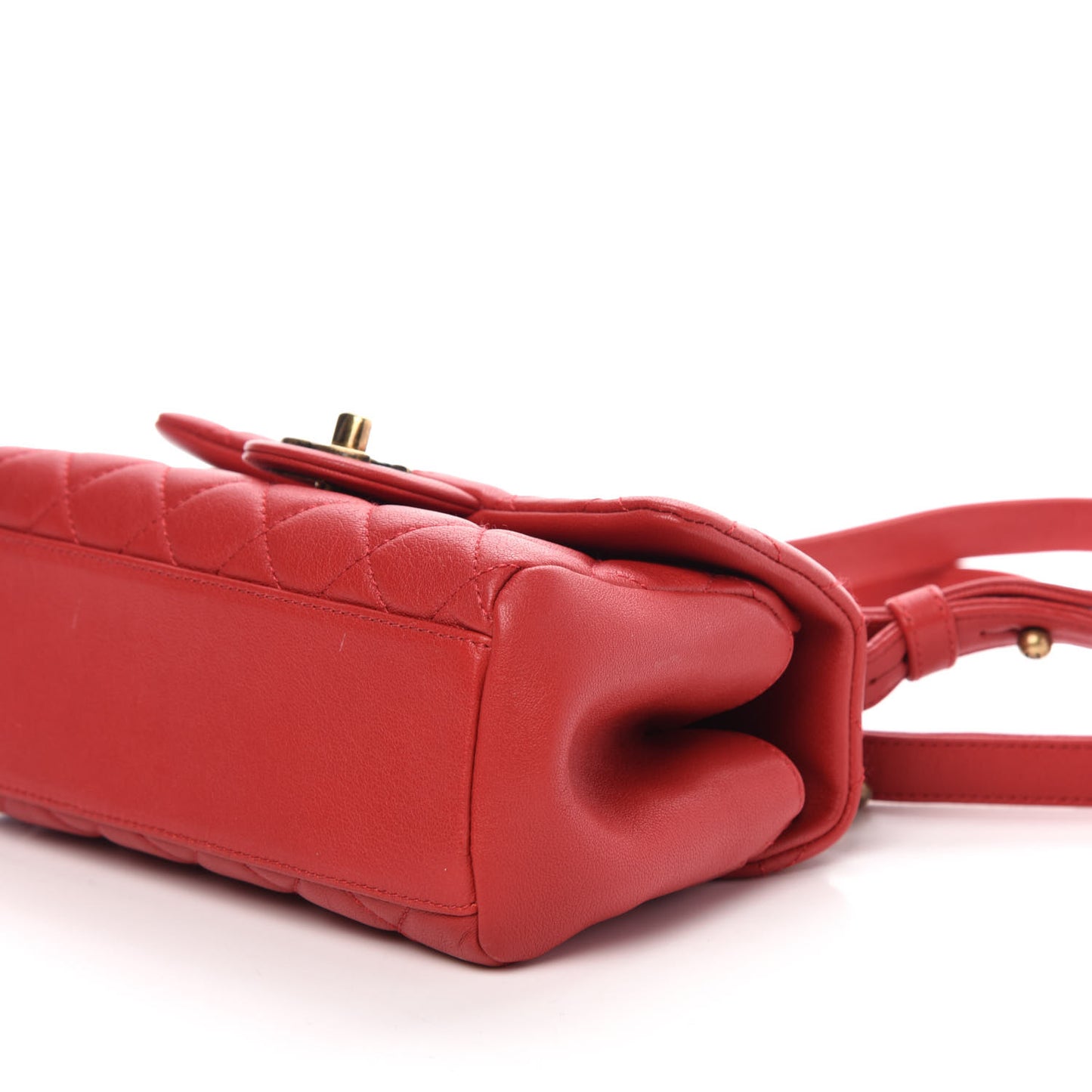 Shiny Sheepskin Quilted Mini Trapezio Flap Red