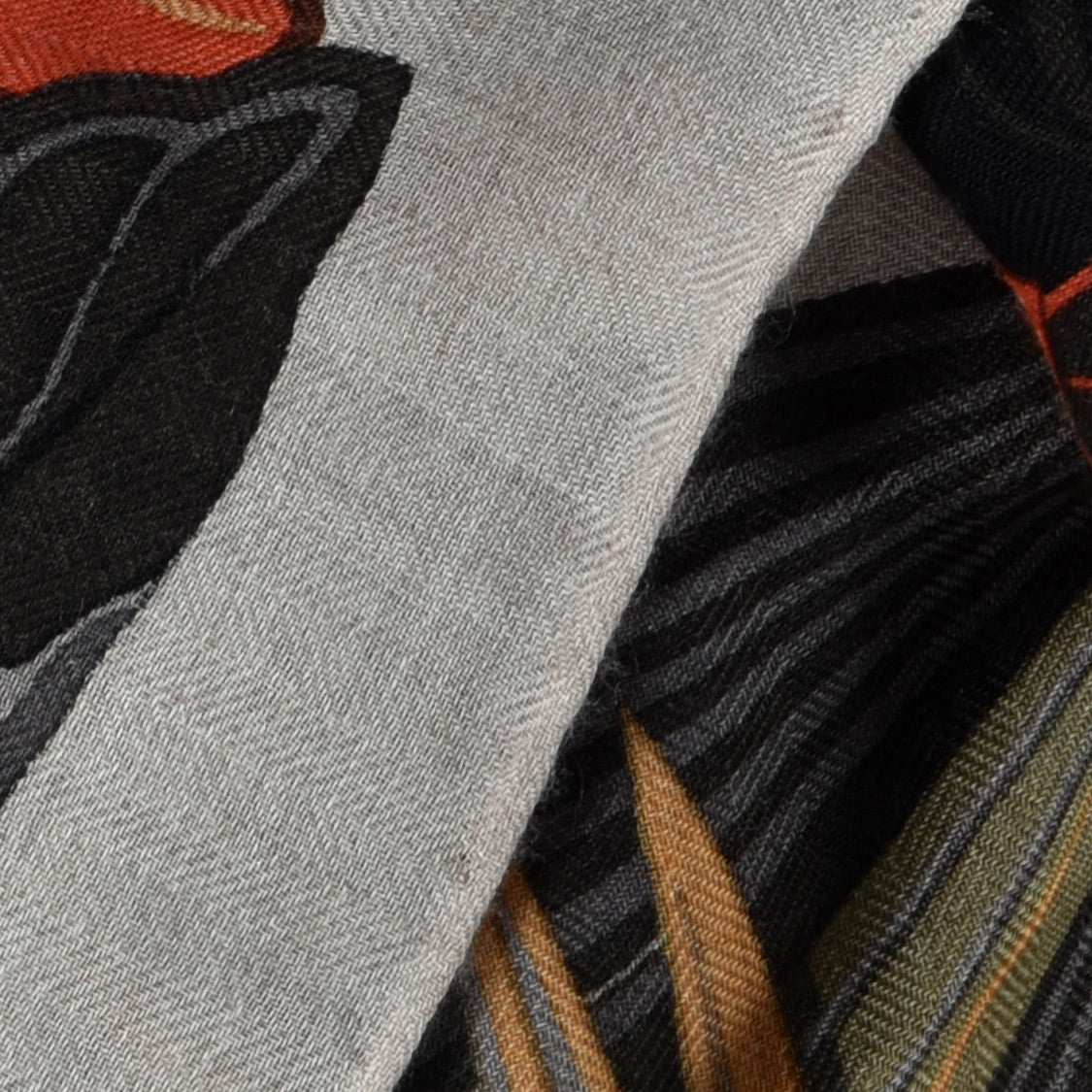 Hermes Cashmere Silk Flamingo Party Shawl 140 Naturel Corail Black 4 of 6