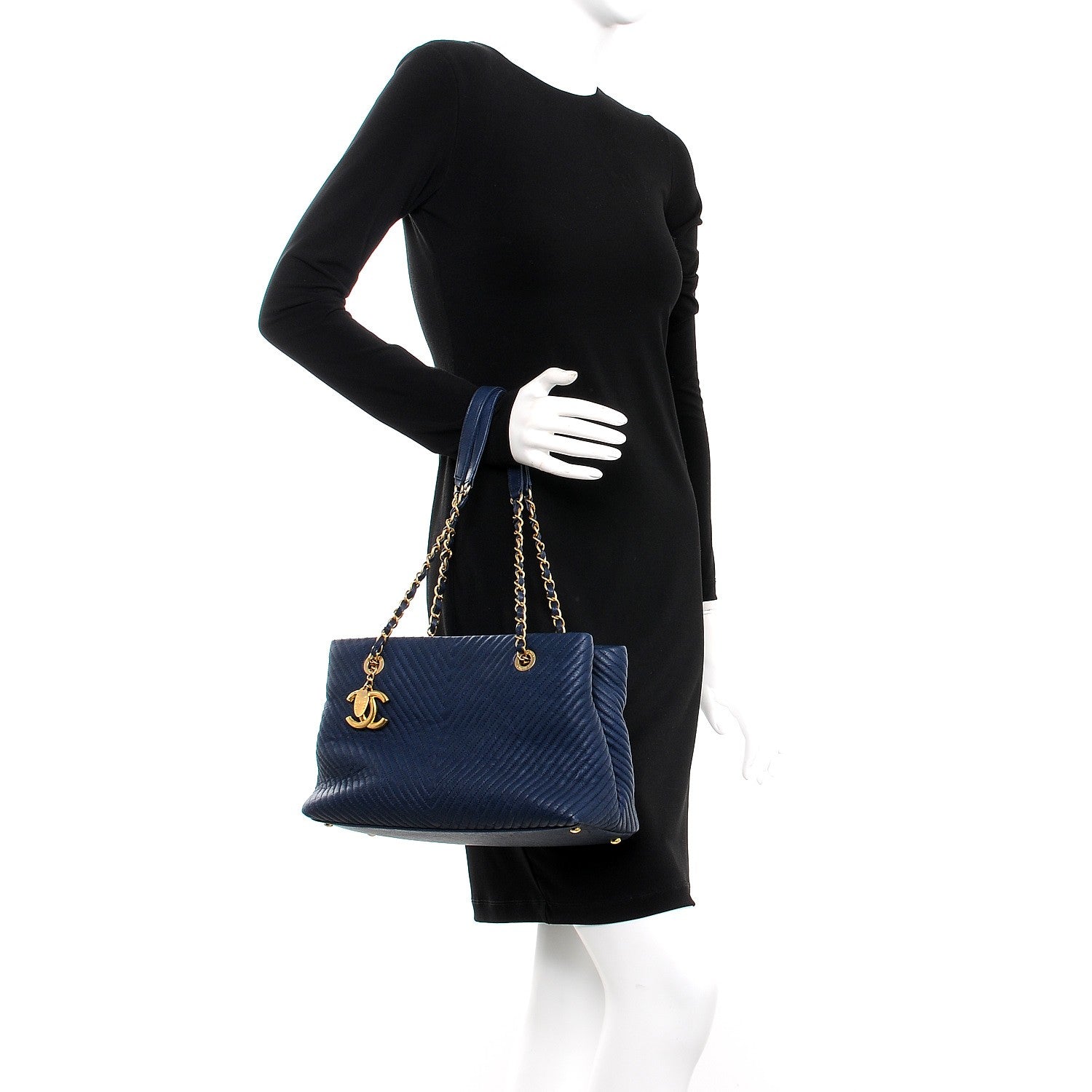 Chanel Wrinkled Lambskin Chevron Quilted Surpique Tote Navy Blue 2 of 7
