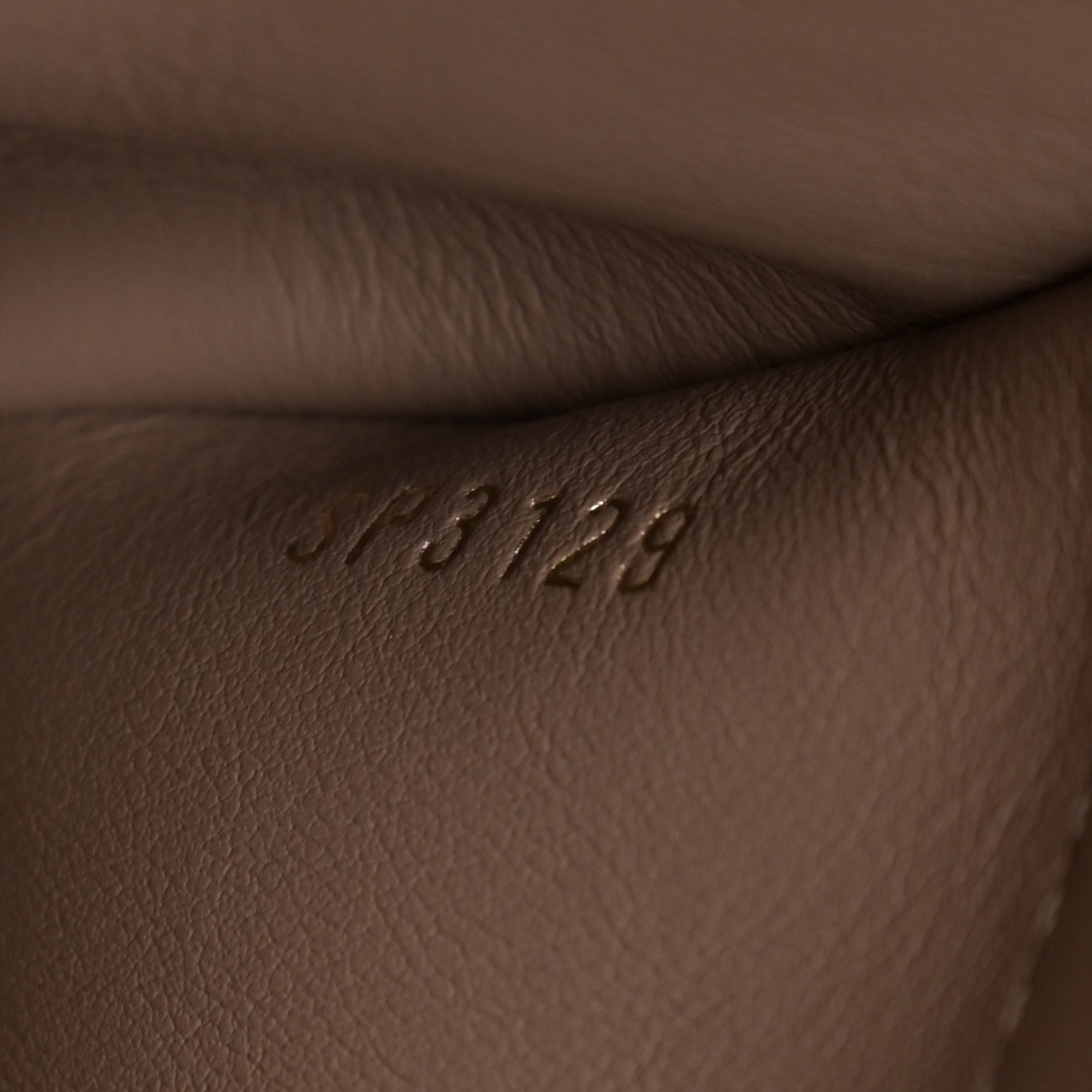 Louis Vuitton Veau Nuage Milla MM Tourterelle 7 of 9
