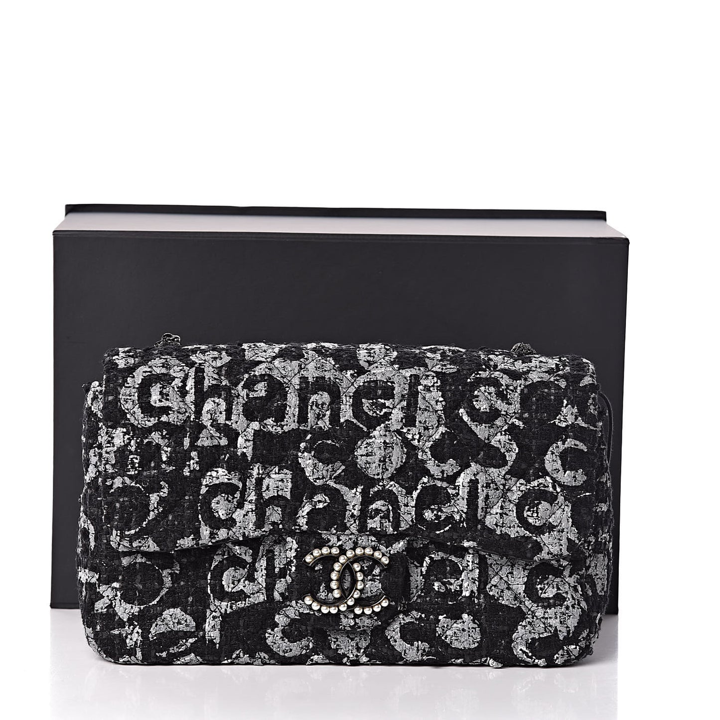 Tweed Westminster Pearl Flap Black