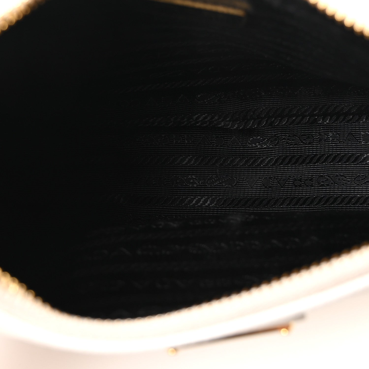 Prada Saffiano Re-Edition 2005 Shoulder Bag White 5 of 10