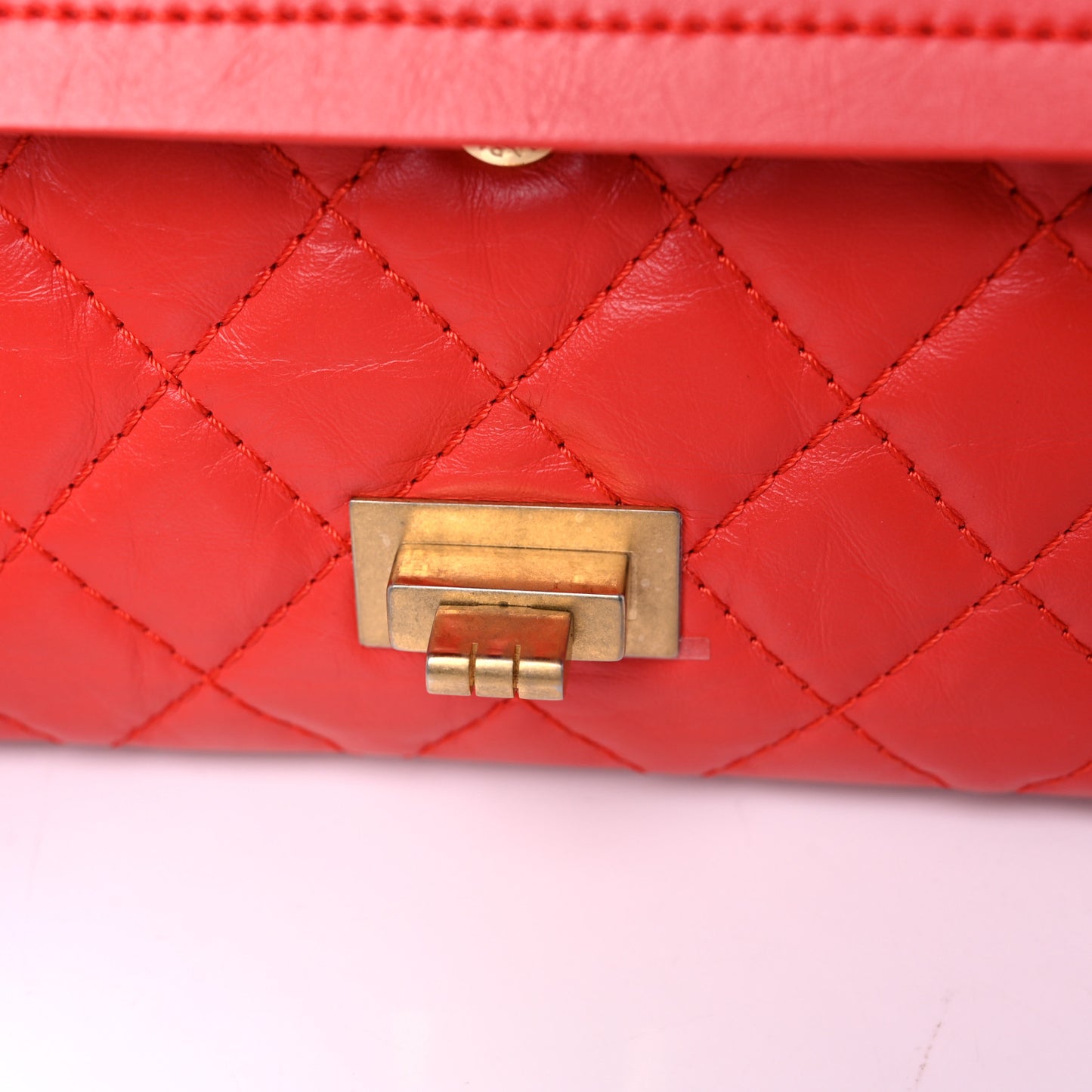 Aged Calfskin Quilted 2.55 Reissue 225 Flap Red
