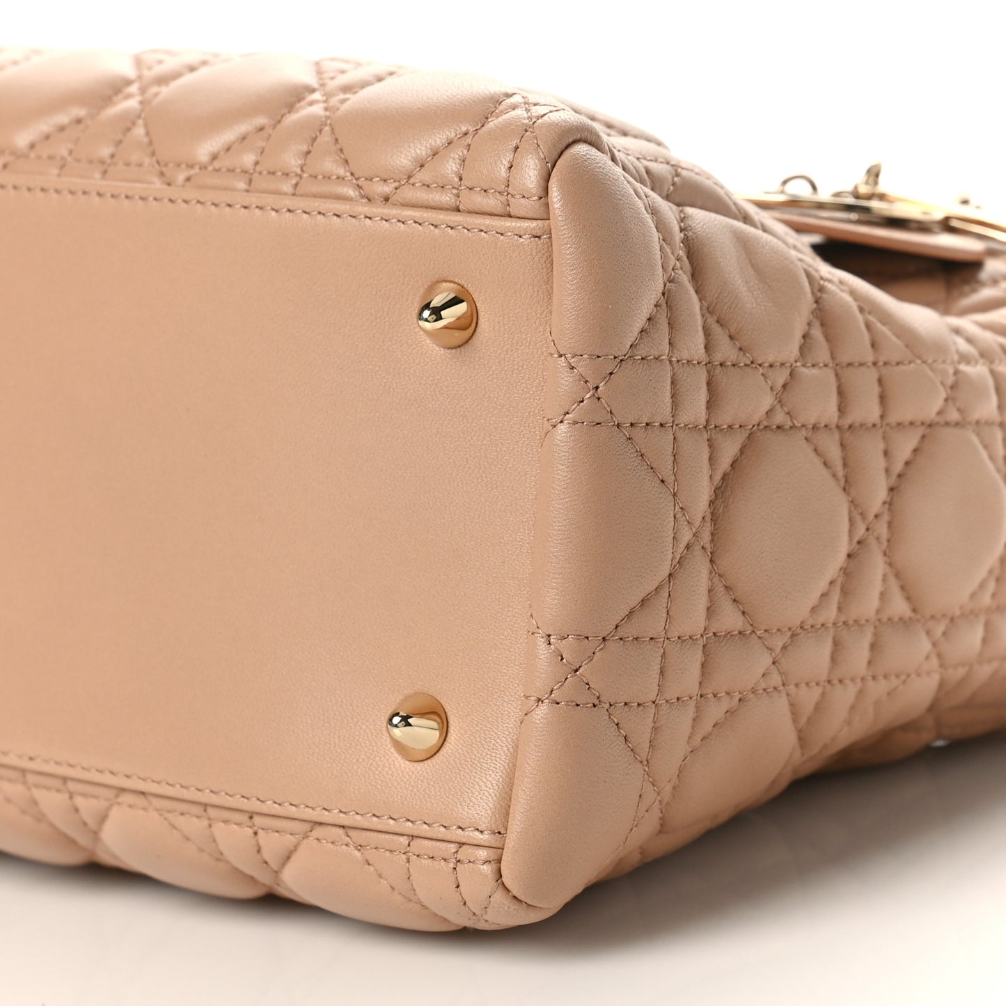 Lambskin Cannage Medium Lady Dior Beige
