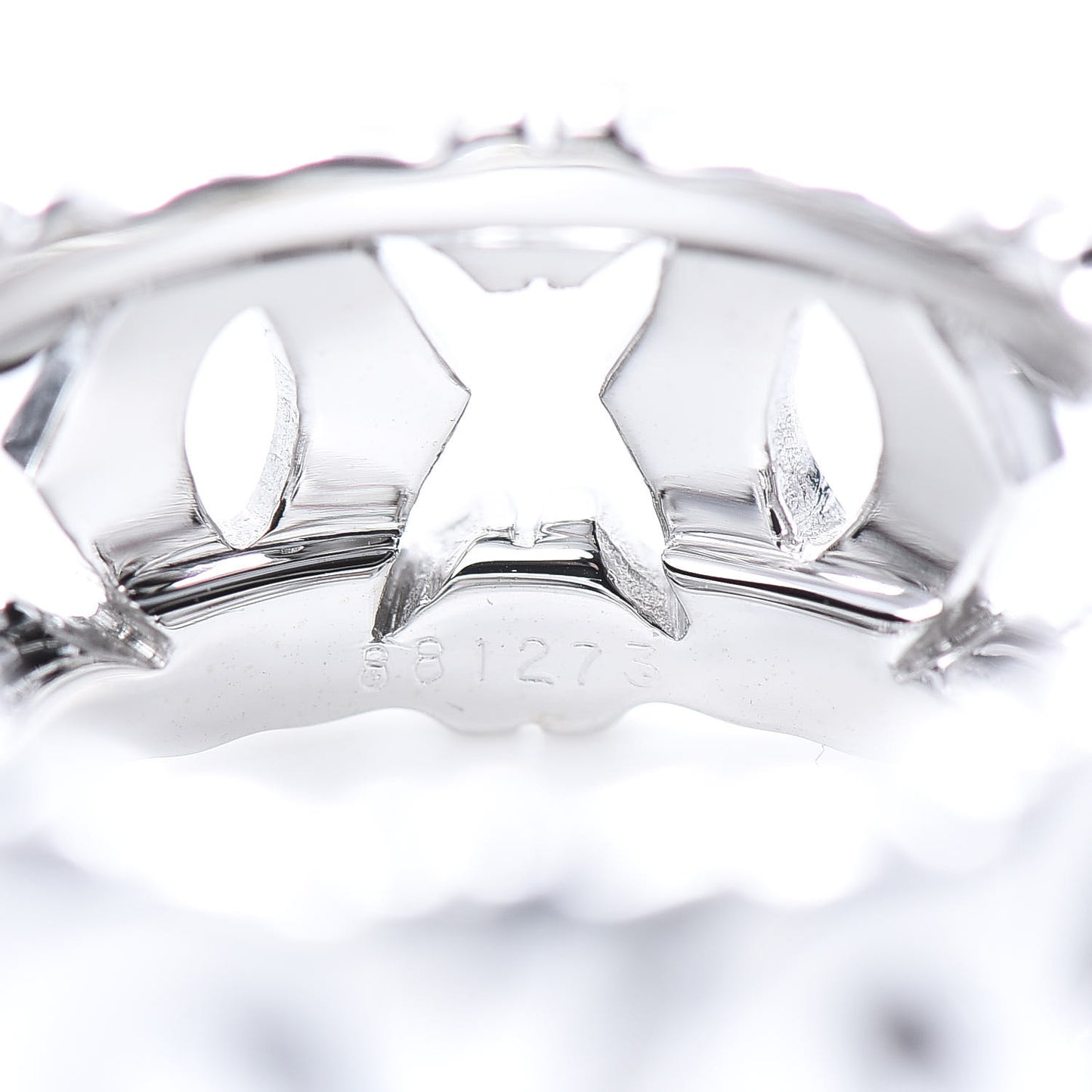 18K White Gold Entrelaces Ring 49 4.75