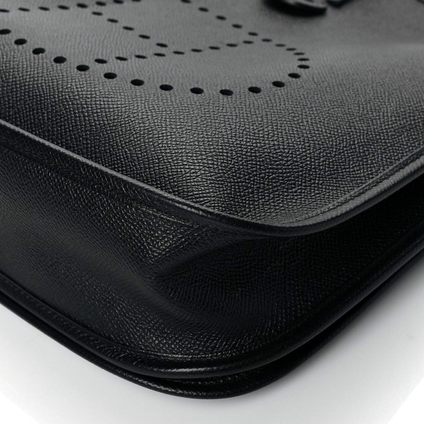 Epsom Evelyne III PM Black