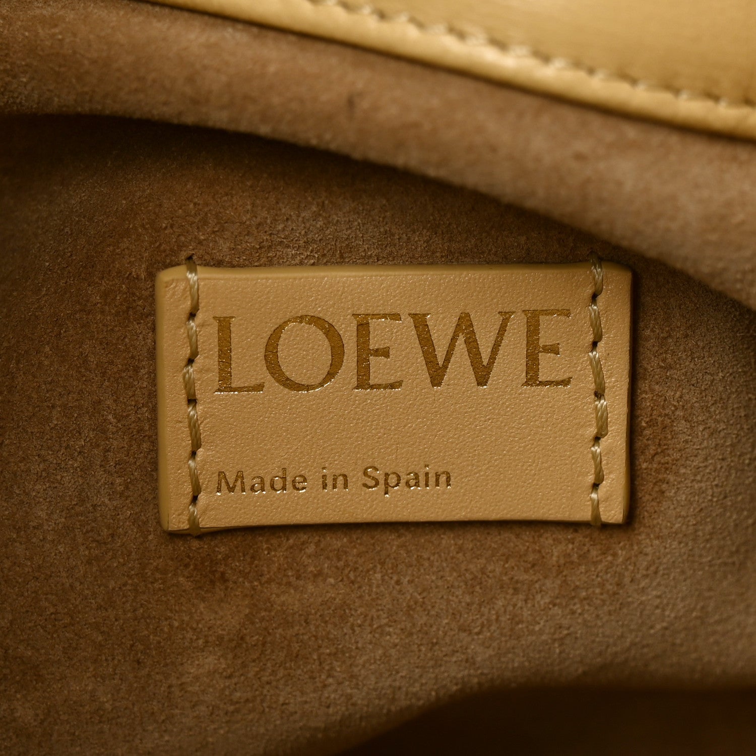 Loewe Mellow Nappa Medium Donut Chain Flamenco Knot Clutch Sahara 6 of 10