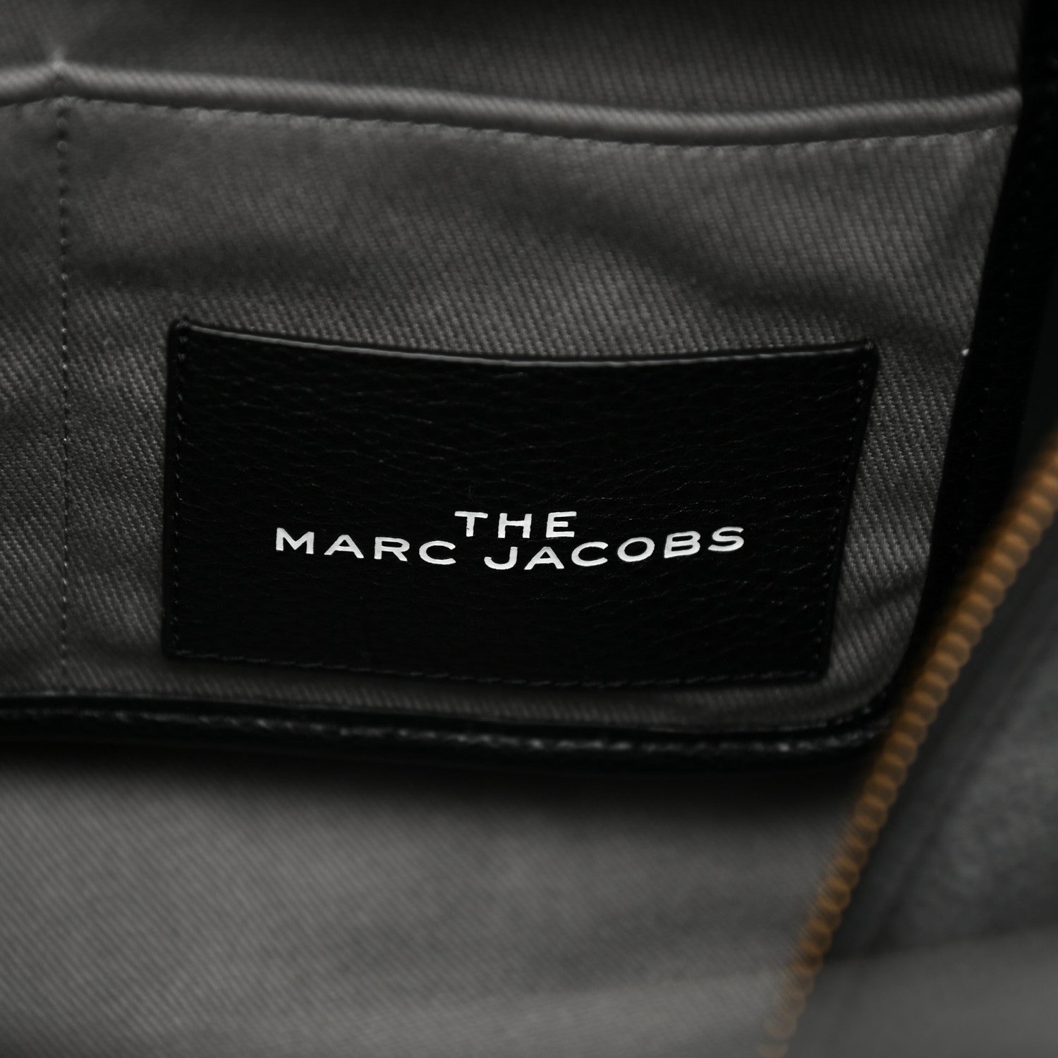 Marc Jacobs Grained Calfskin Medium The Tote Bag Black 5 of 12