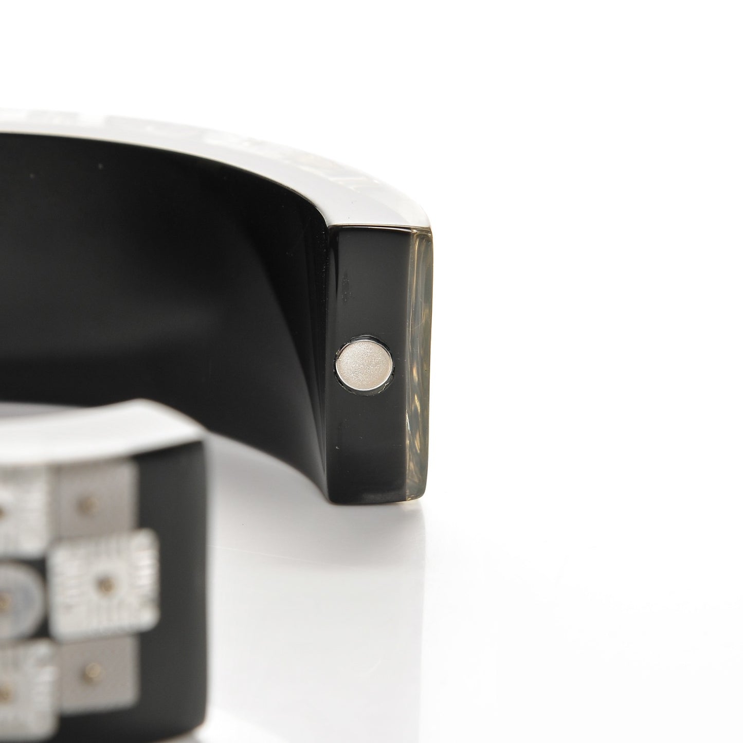 Resin Metal CC Cuff Black Gold