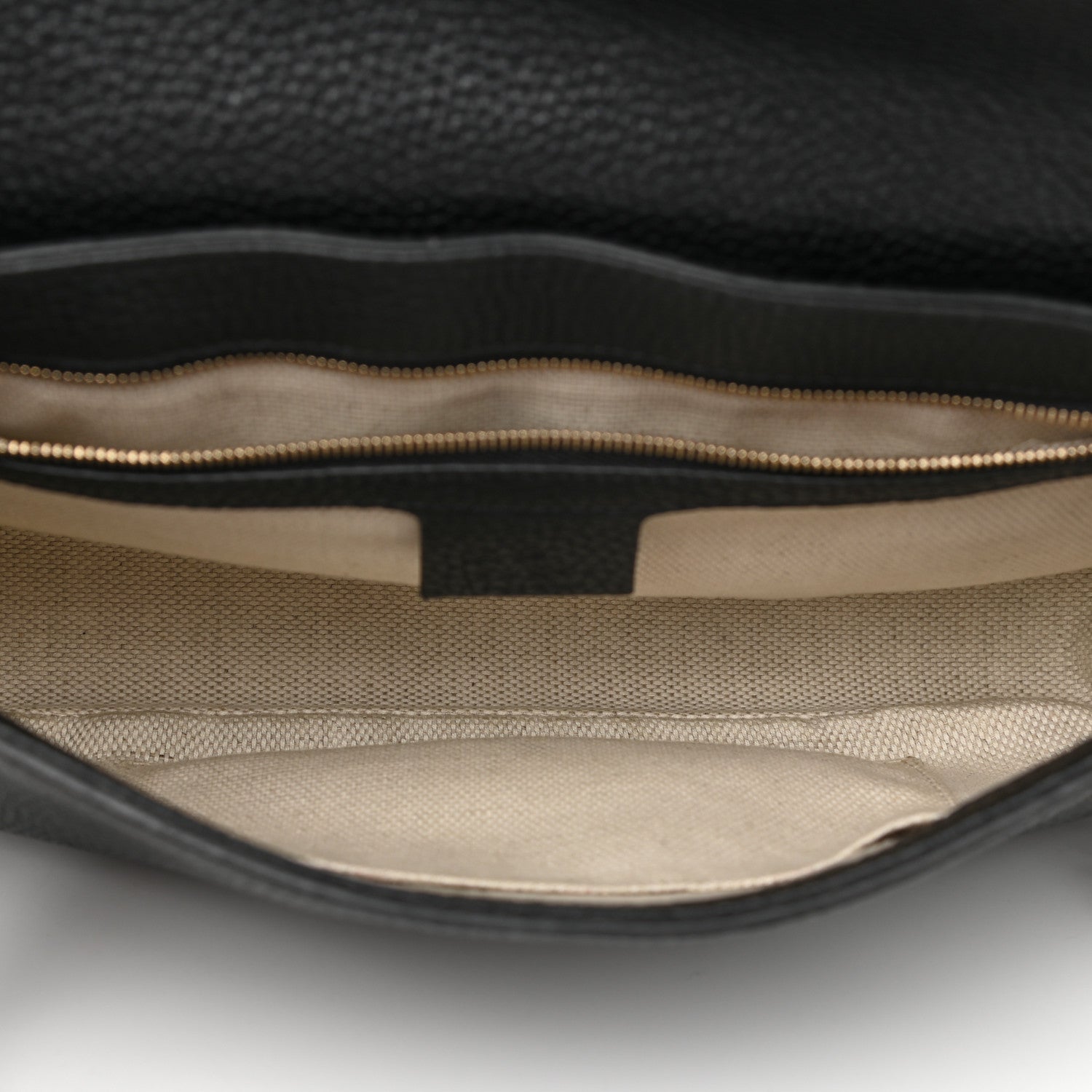 Gucci Pebbled Calfskin Medium Soho Flap Crossbody Black 5 of 10