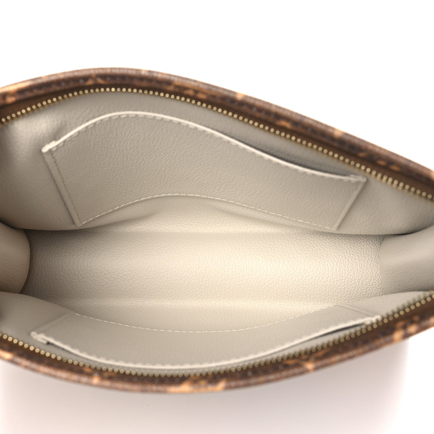 Louis Vuitton Monogram Flight Mode Toiletry Pouch 5 of 10