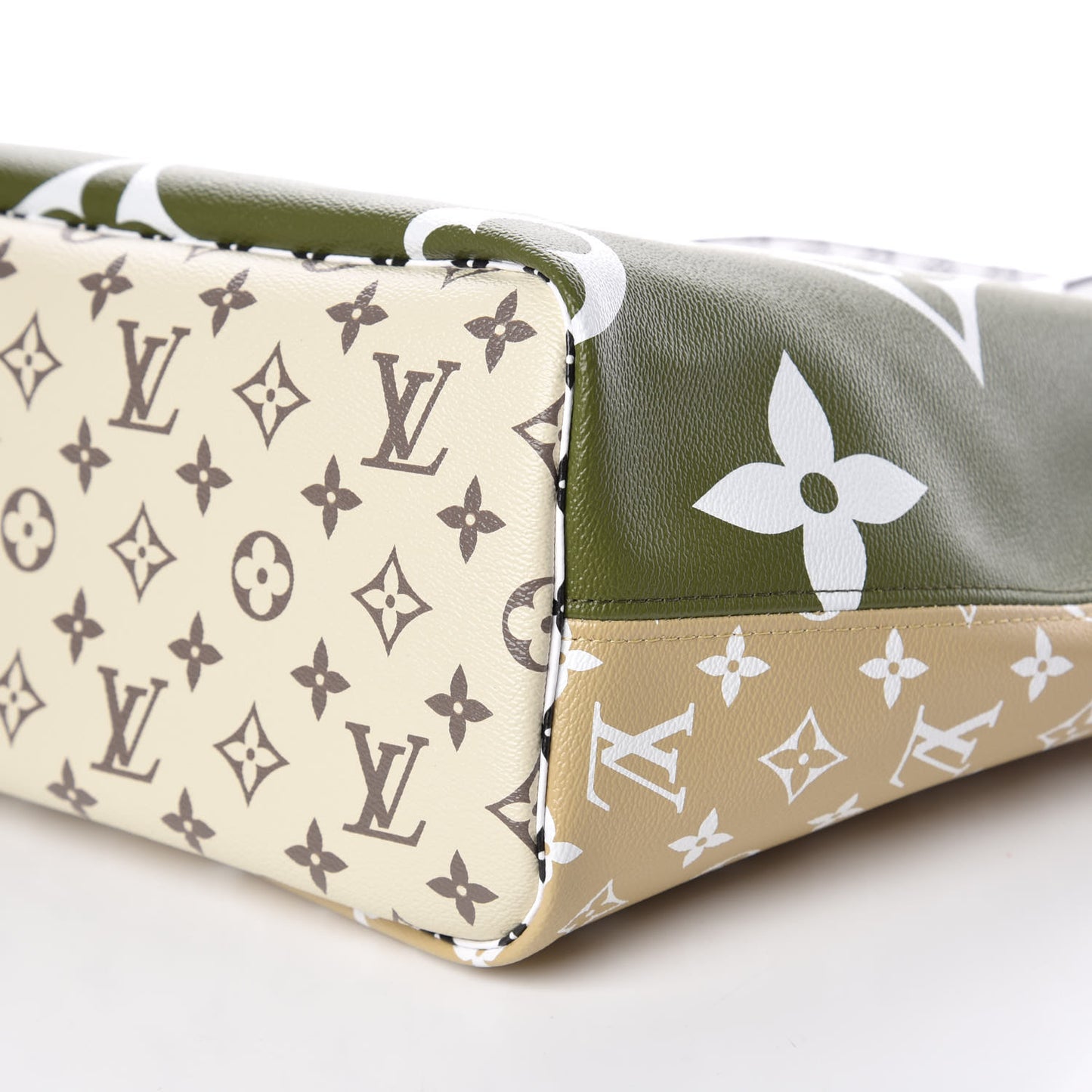 Monogram Giant Neverfull MM Kaki