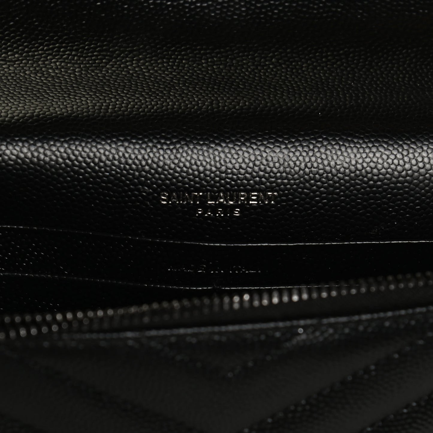 Grain De Poudre Matelasse Chevron Monogram Monochrome Envelope Chain Wallet Black
