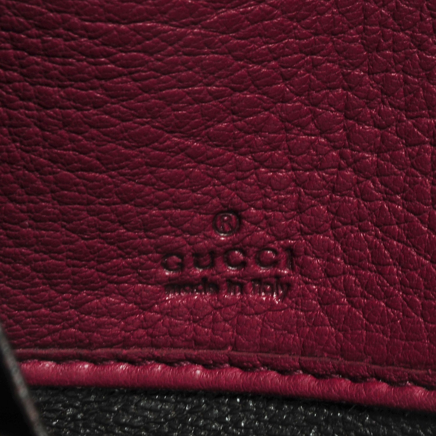 Gucci Leather Interlocking G Zip Around Wallet Red 6 of 7