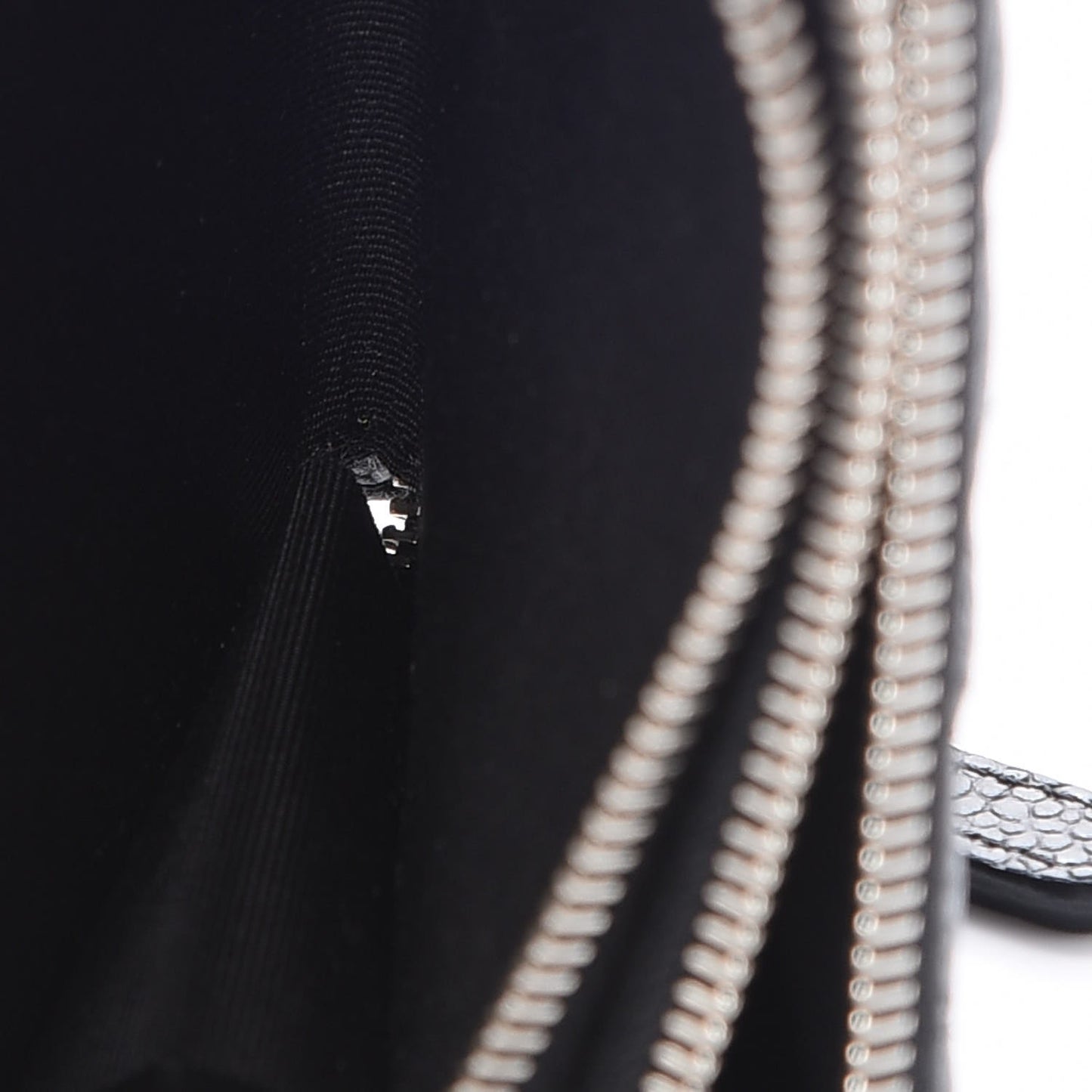 Caviar Quilted Large Zip Around Phone Holder Black