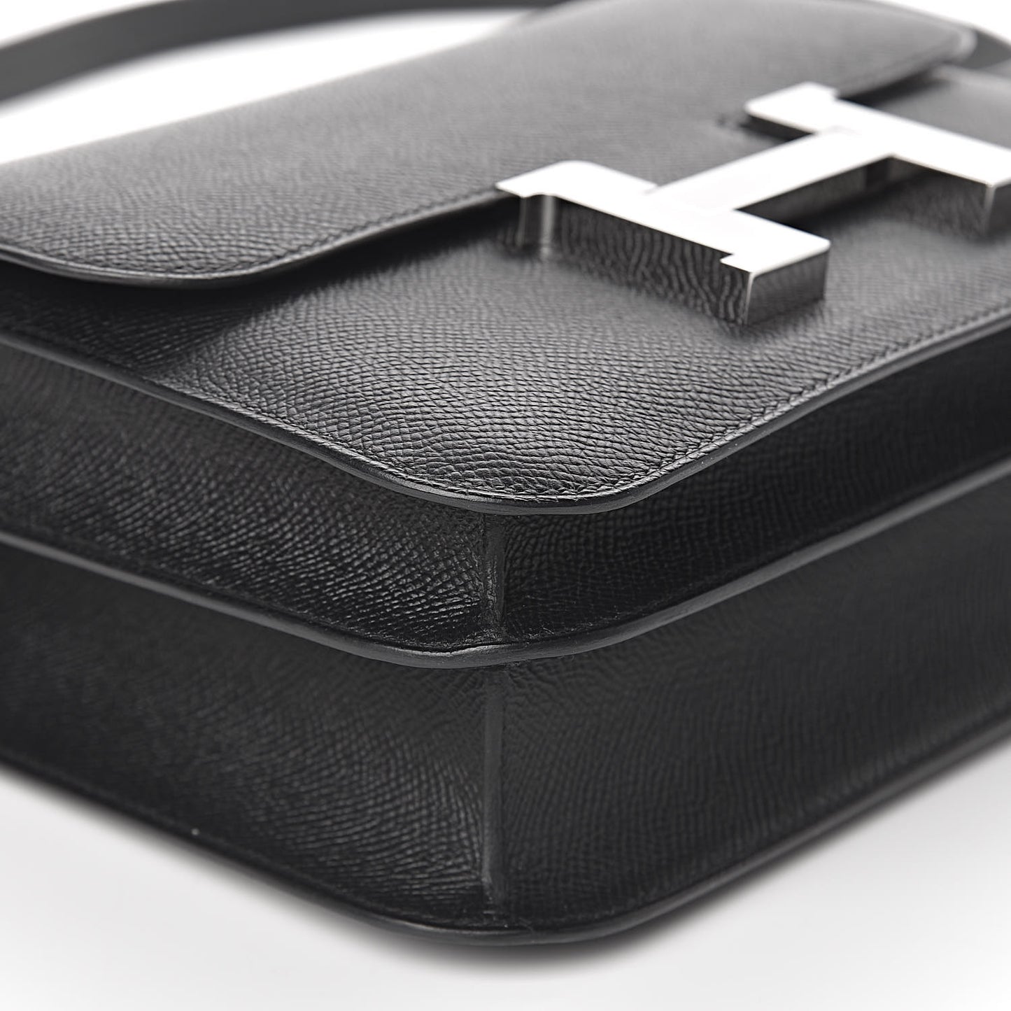 Epsom Constance 24 Black