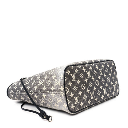 Louis Vuitton Denim Monogram Jacquard Neverfull MM Grey 5 of 10