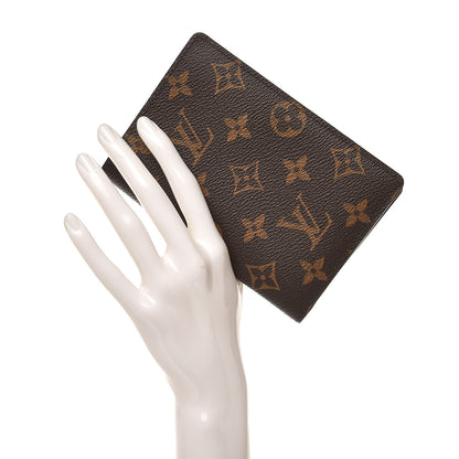 Louis Vuitton Monogram Passport Cover 2 of 8