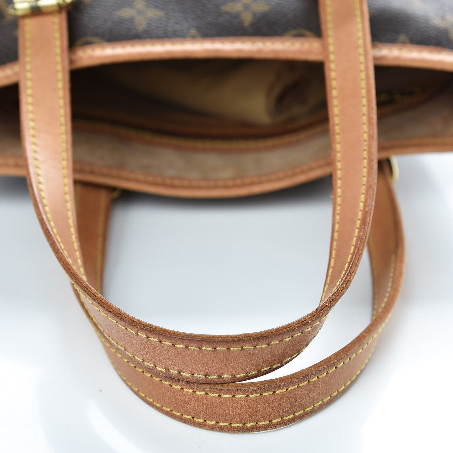 Monogram Petit Bucket 23