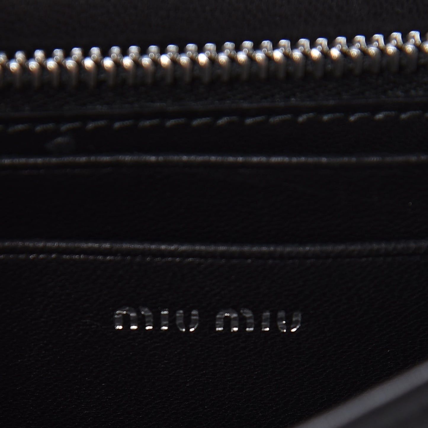 Nappa Matelasse Crystal Pearl Logo Chain Clutch Black