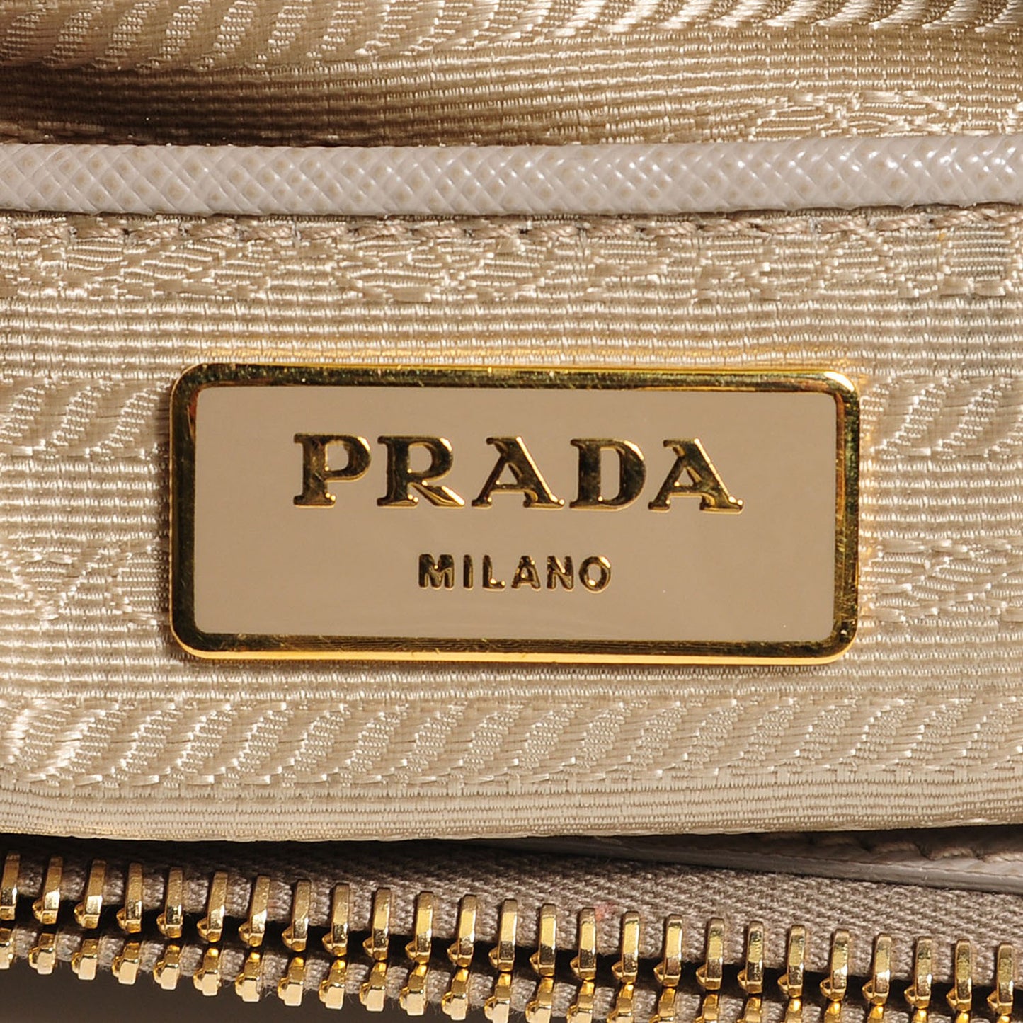 Saffiano Lux Extra Large Galleria Double Zip Tote Pomice