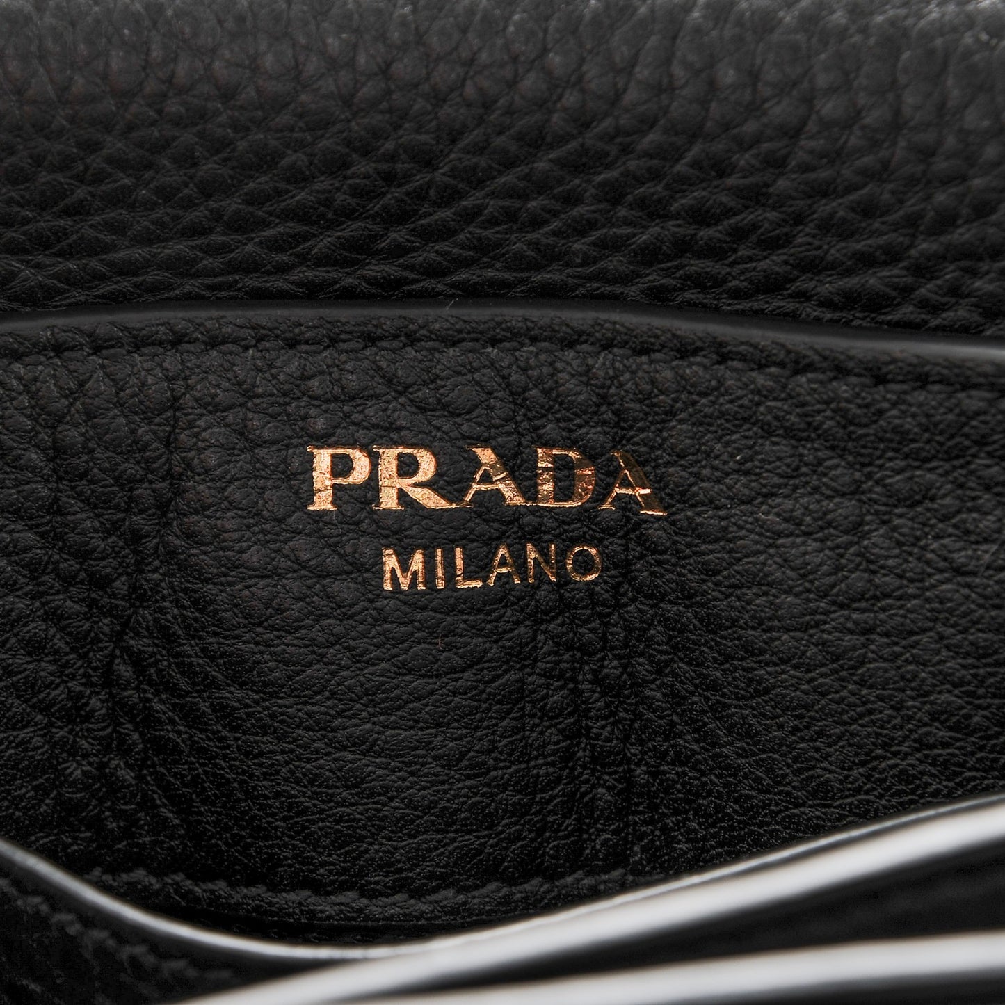Vitello Daino Saddle Bag Black